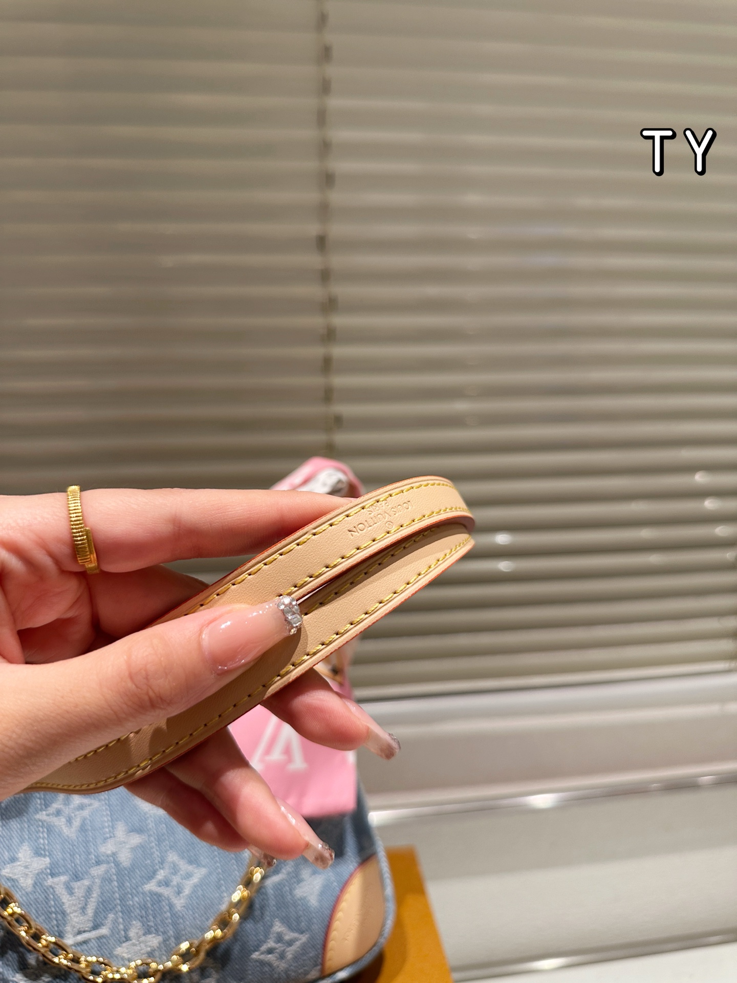 LOUIS VUITTON ルイヴィトン Boulogne メッセンジャーバッグ