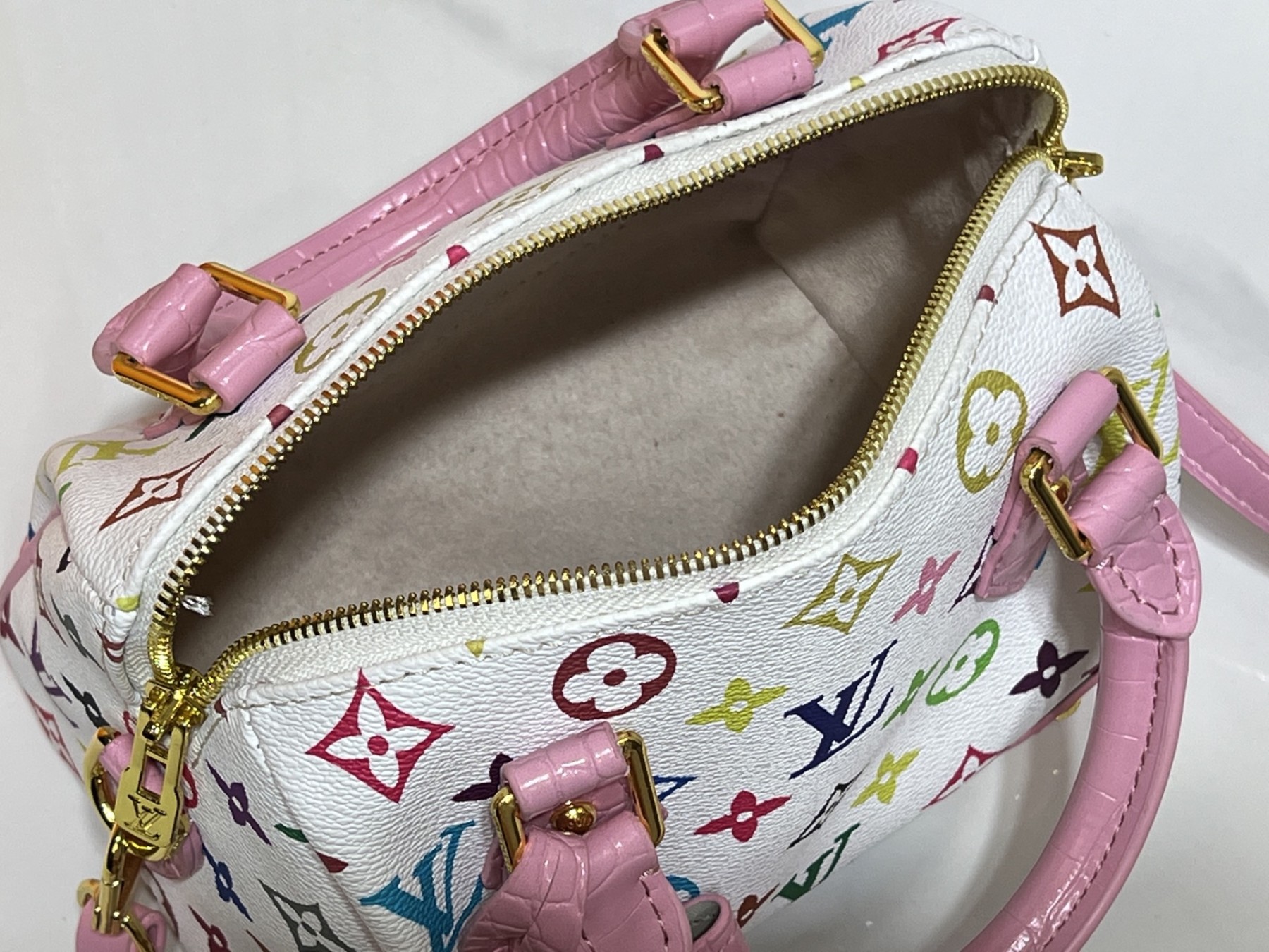 LOUIS VUITTON ルイヴィトン Speedy Bandoulière 20 クロスボディバッグ