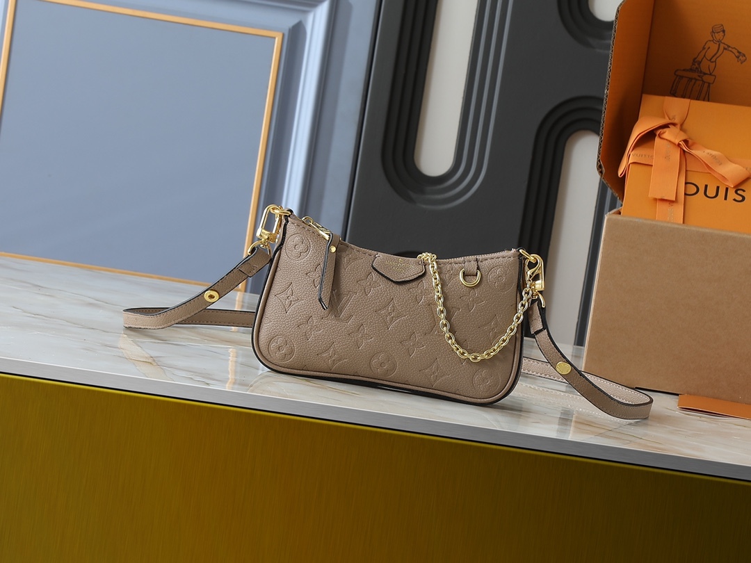 LOUIS VUITTON ルイヴィトン Easy Pouch ショルダーバッグ