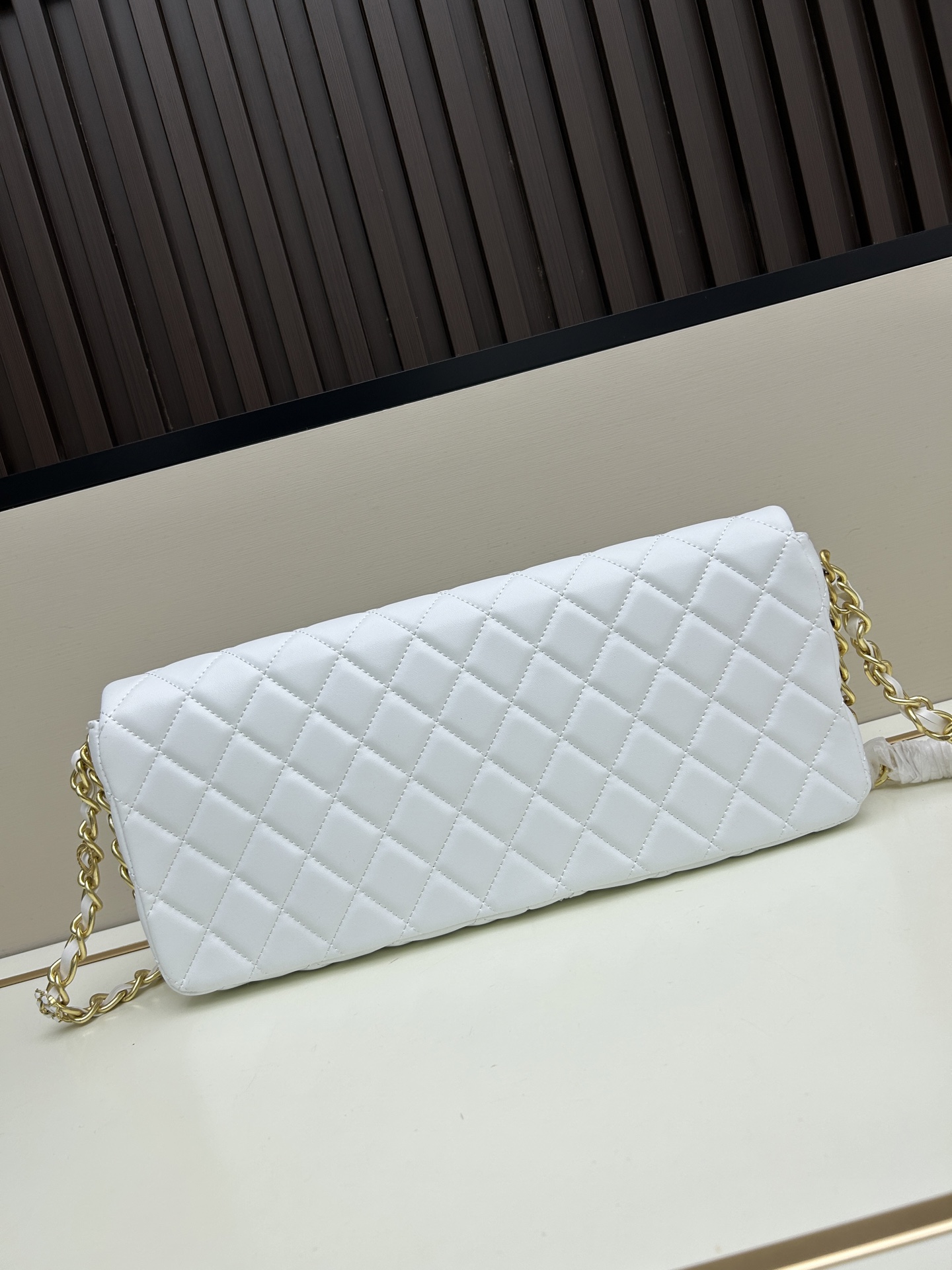 【CHANEL公式旗艦店】シャネル 24a maxi ショルダーバッグ