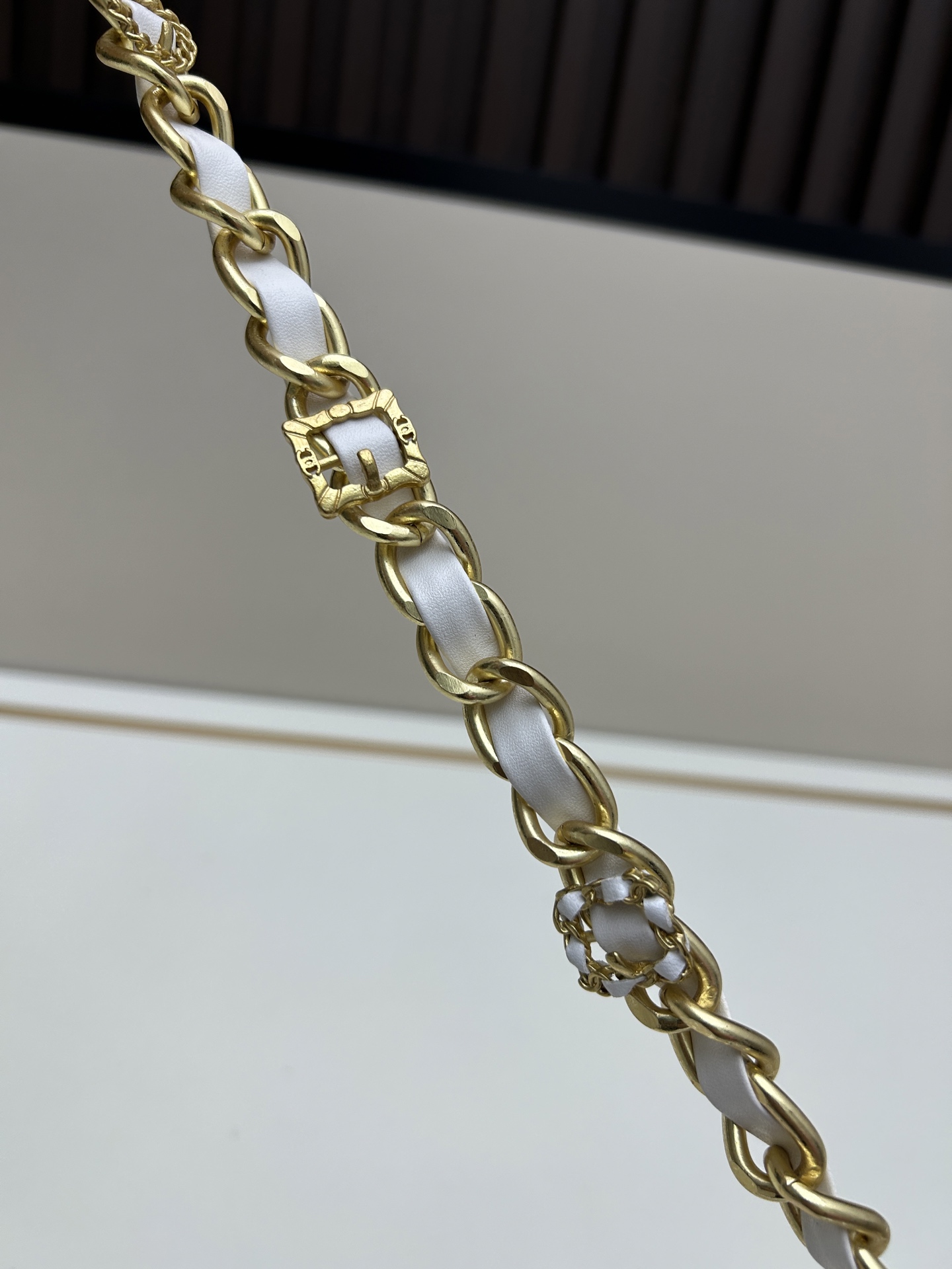 【CHANEL公式旗艦店】シャネル 24a maxi ショルダーバッグ