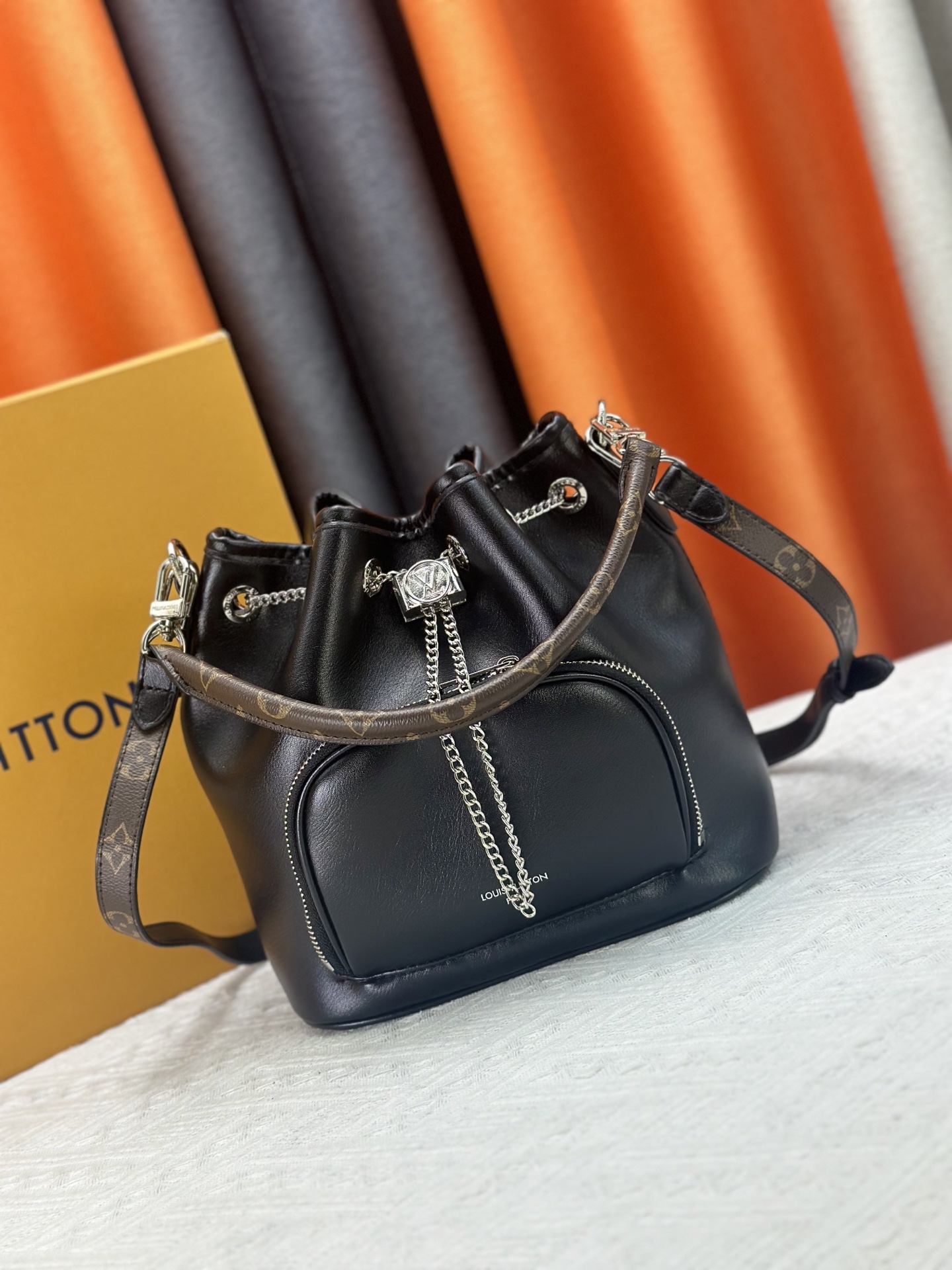 LOUIS VUITTON ルイヴィトン No Way クロスボディバッグ M14377