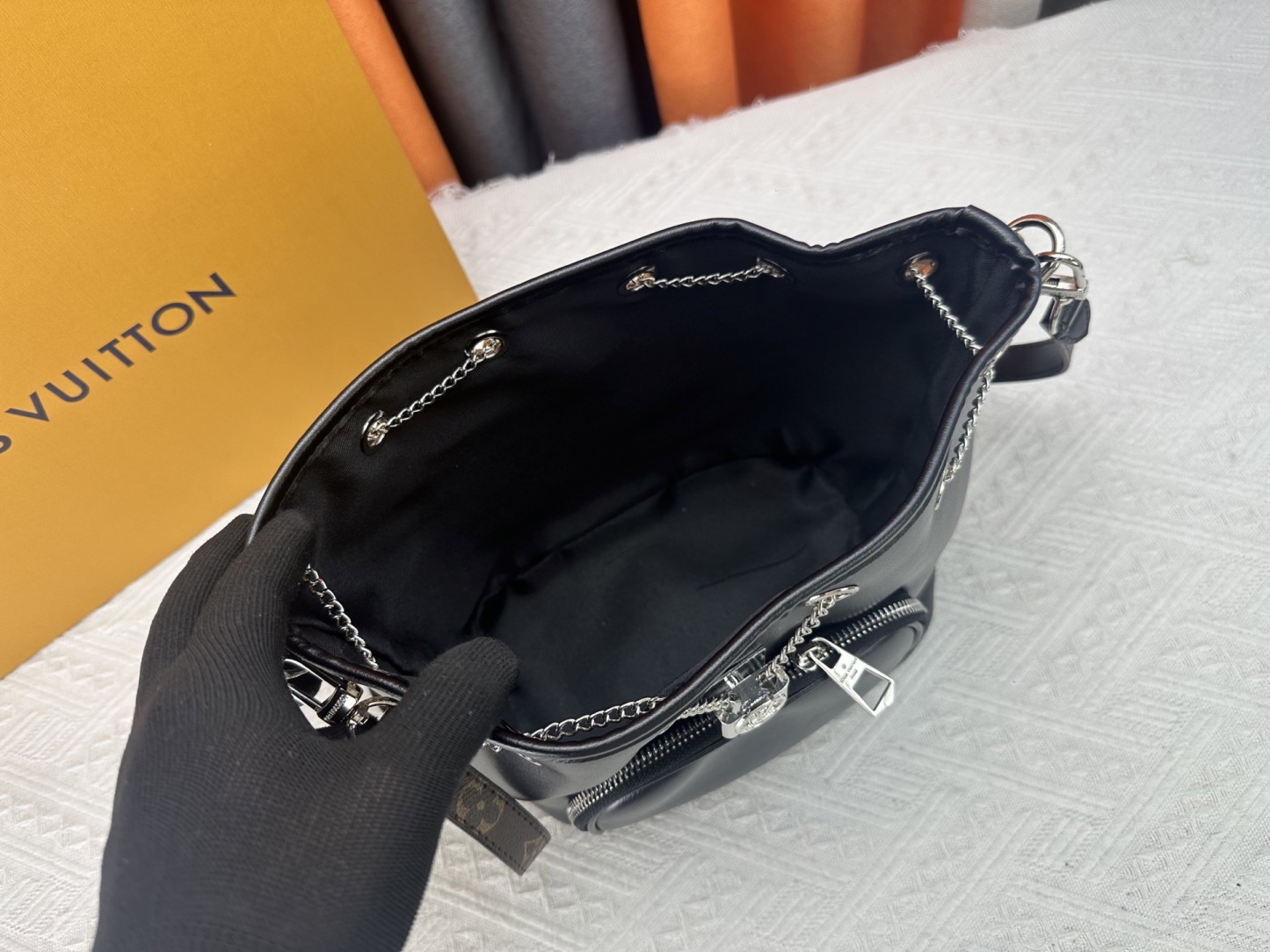 LOUIS VUITTON ルイヴィトン No Way クロスボディバッグ M14377