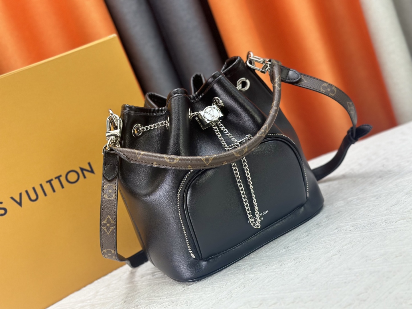 LOUIS VUITTON ルイヴィトン No Way クロスボディバッグ M14377
