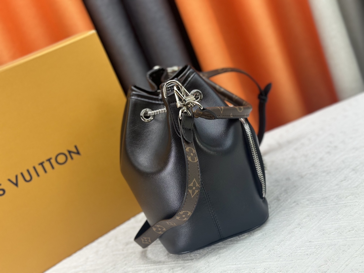 LOUIS VUITTON ルイヴィトン No Way クロスボディバッグ M14377