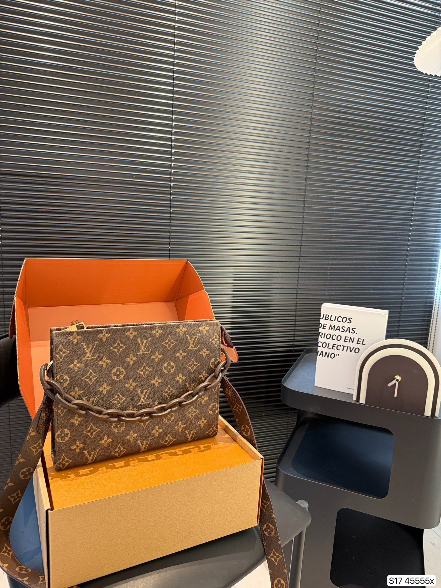 LOUIS VUITTON ルイヴィトン トイレタリーバッグ 化粧ポーチ