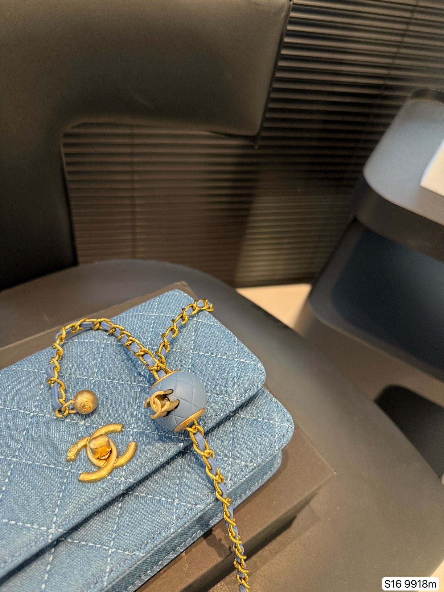 【CHANEL公式旗艦店】シャネル デニムバッグ  9918