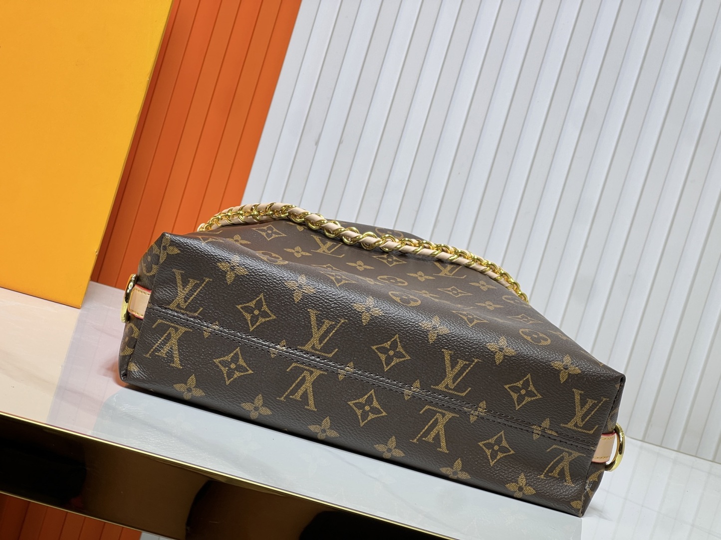 LOUIS VUITTON ルイヴィトン M46213 クロスボディバッグ