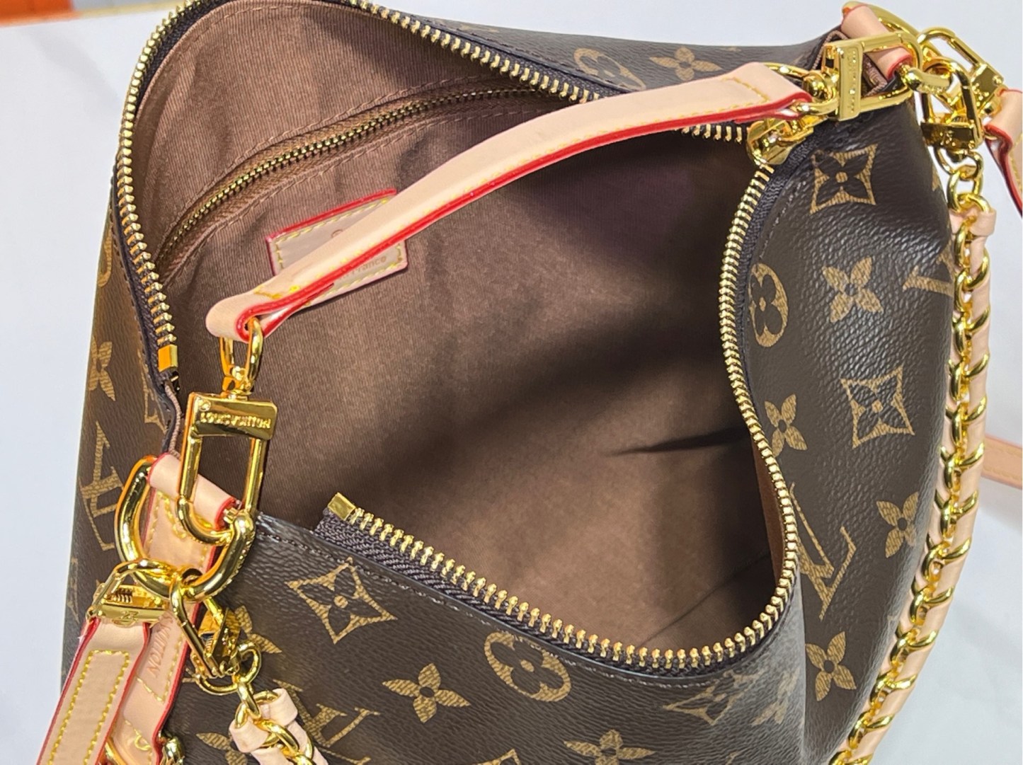 LOUIS VUITTON ルイヴィトン M46213 クロスボディバッグ