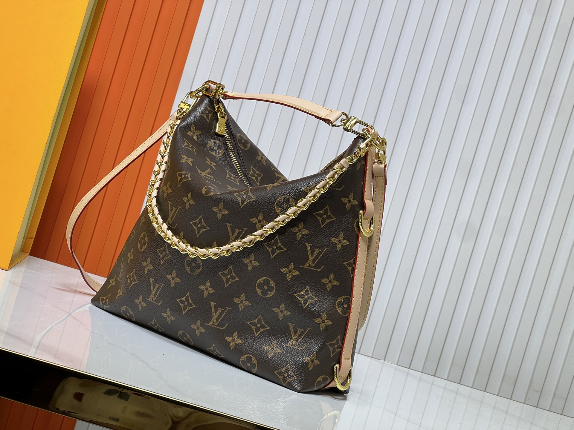 LOUIS VUITTON ルイヴィトン M46213 クロスボディバッグ