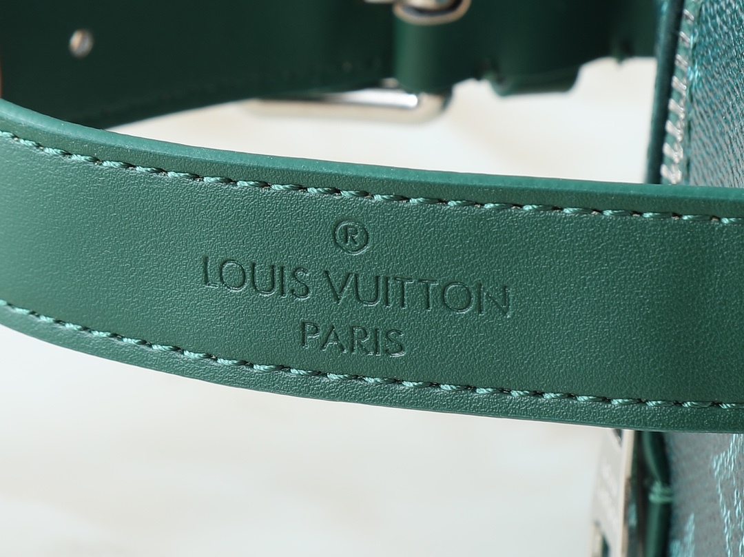 LOUIS VUITTON ルイヴィトン Locker Dopp Kit ハンドバッグ N00151 M12688