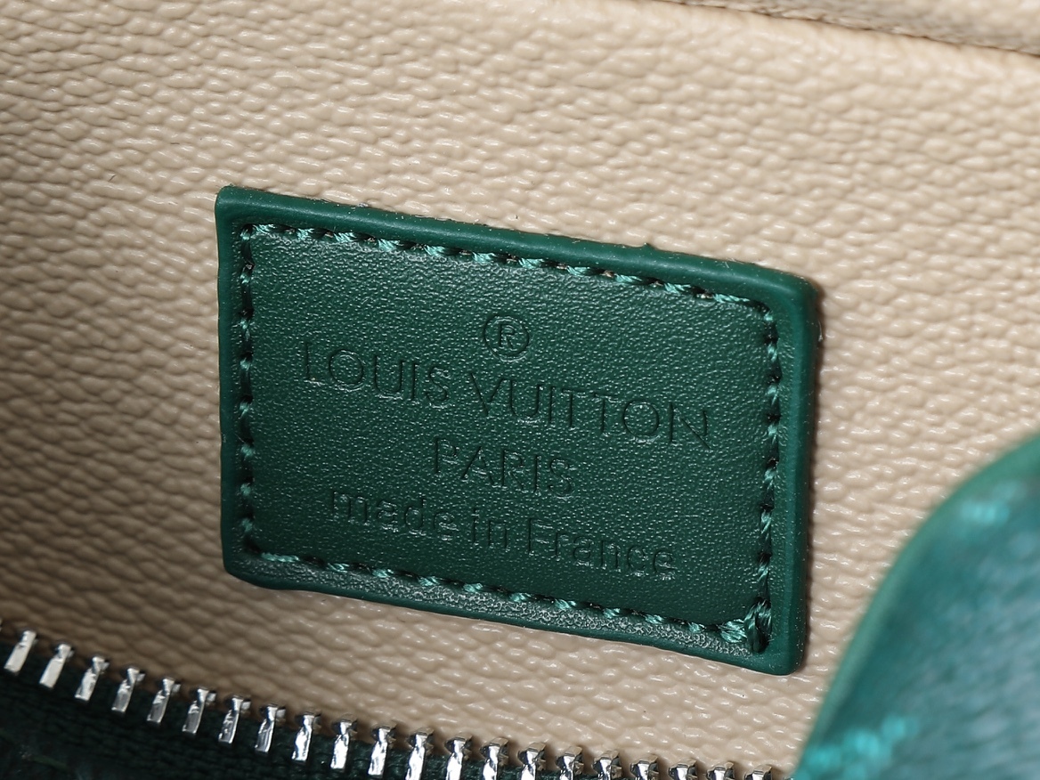 LOUIS VUITTON ルイヴィトン Locker Dopp Kit ハンドバッグ N00151 M12688