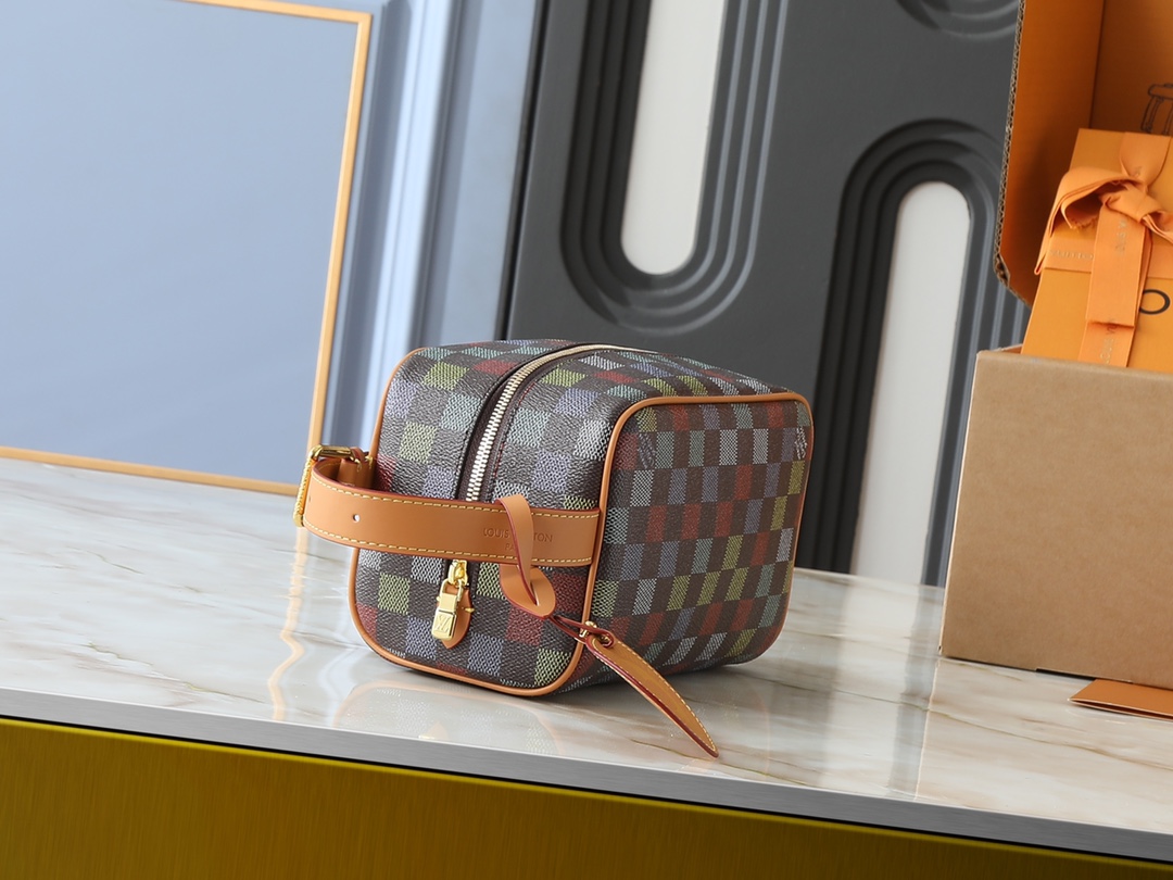 LOUIS VUITTON ルイヴィトン Locker Dopp Kit ハンドバッグ N00151 M12688