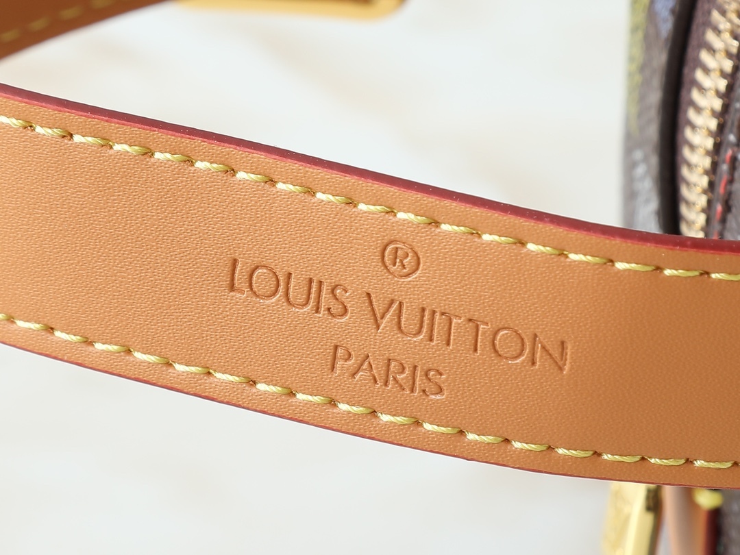 LOUIS VUITTON ルイヴィトン Locker Dopp Kit ハンドバッグ N00151 M12688