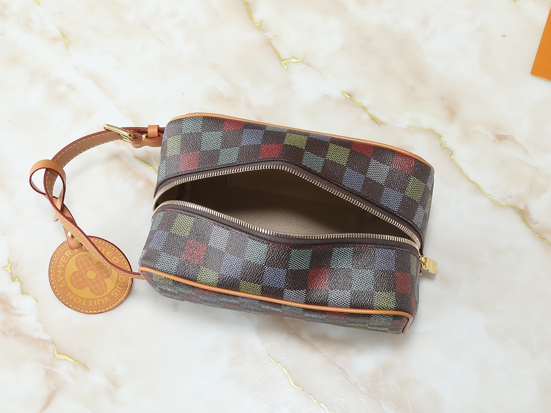 LOUIS VUITTON ルイヴィトン Locker Dopp Kit ハンドバッグ N00151 M12688