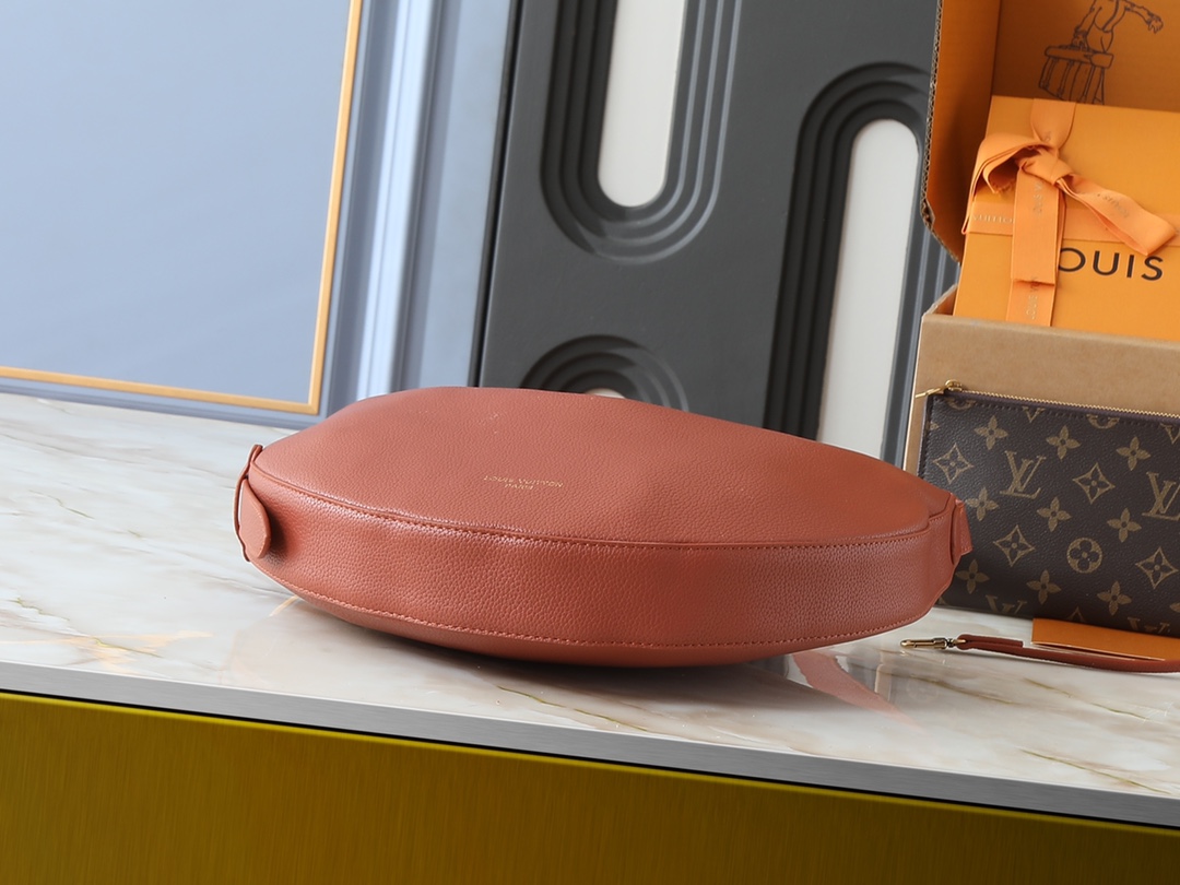 LOUIS VUITTON ルイヴィトン Low Key Cookie ショルダーバッグ