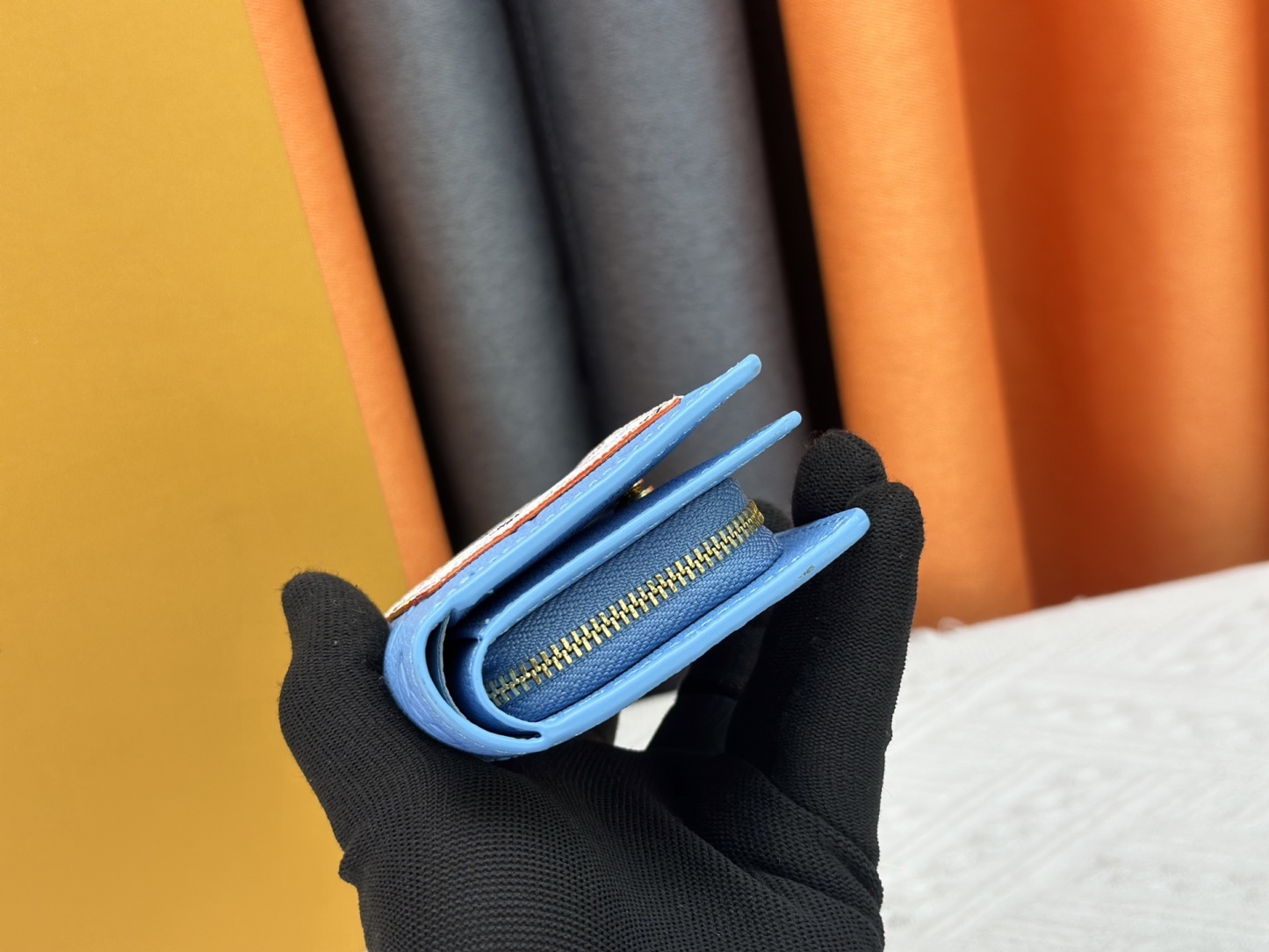 LOUIS VUITTON（ルイヴィトン）Cléa 財布 M13619