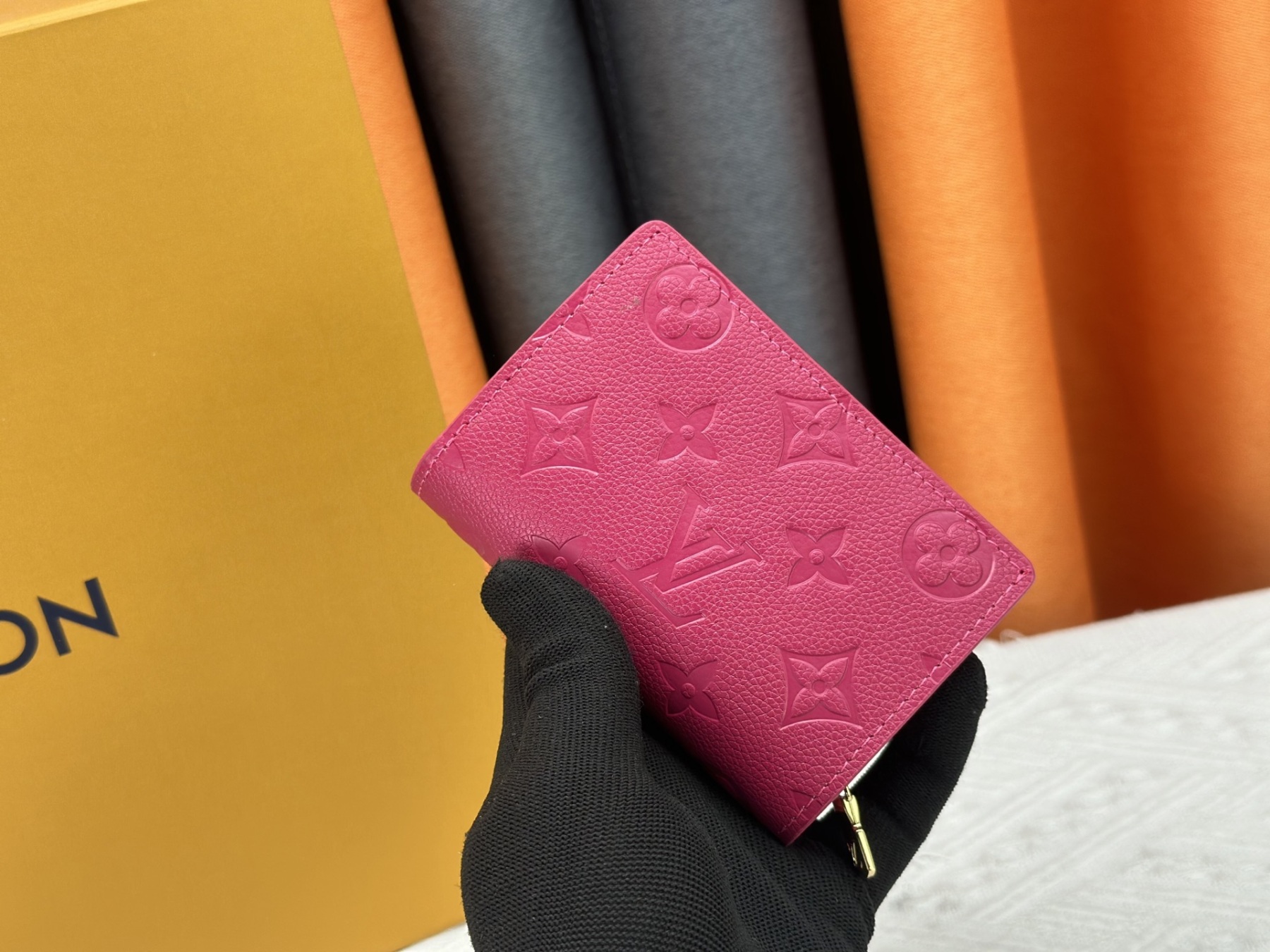 LOUIS VUITTON（ルイヴィトン）Cléa 財布 M13619