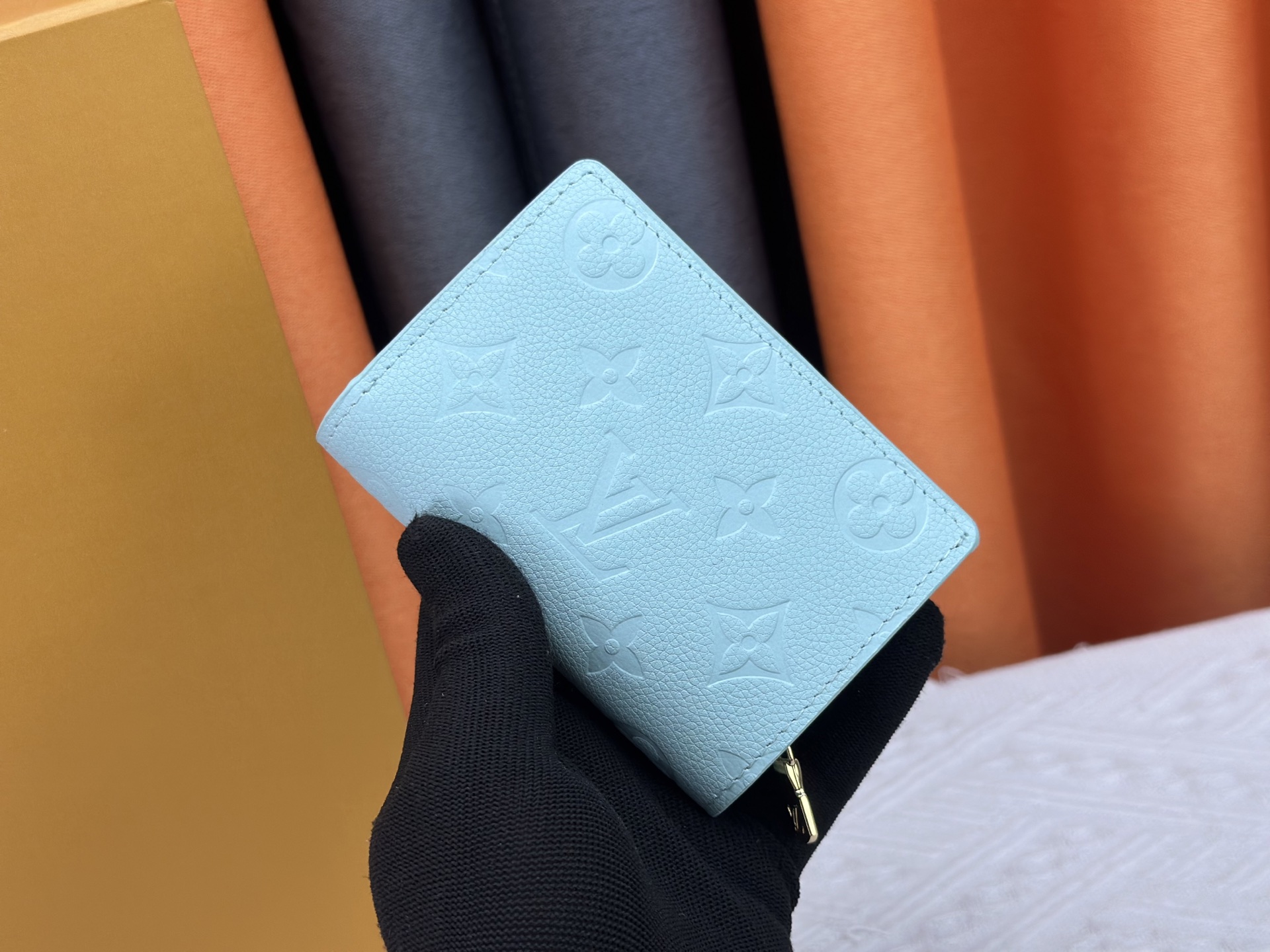 LOUIS VUITTON（ルイヴィトン）Cléa 財布 M13619