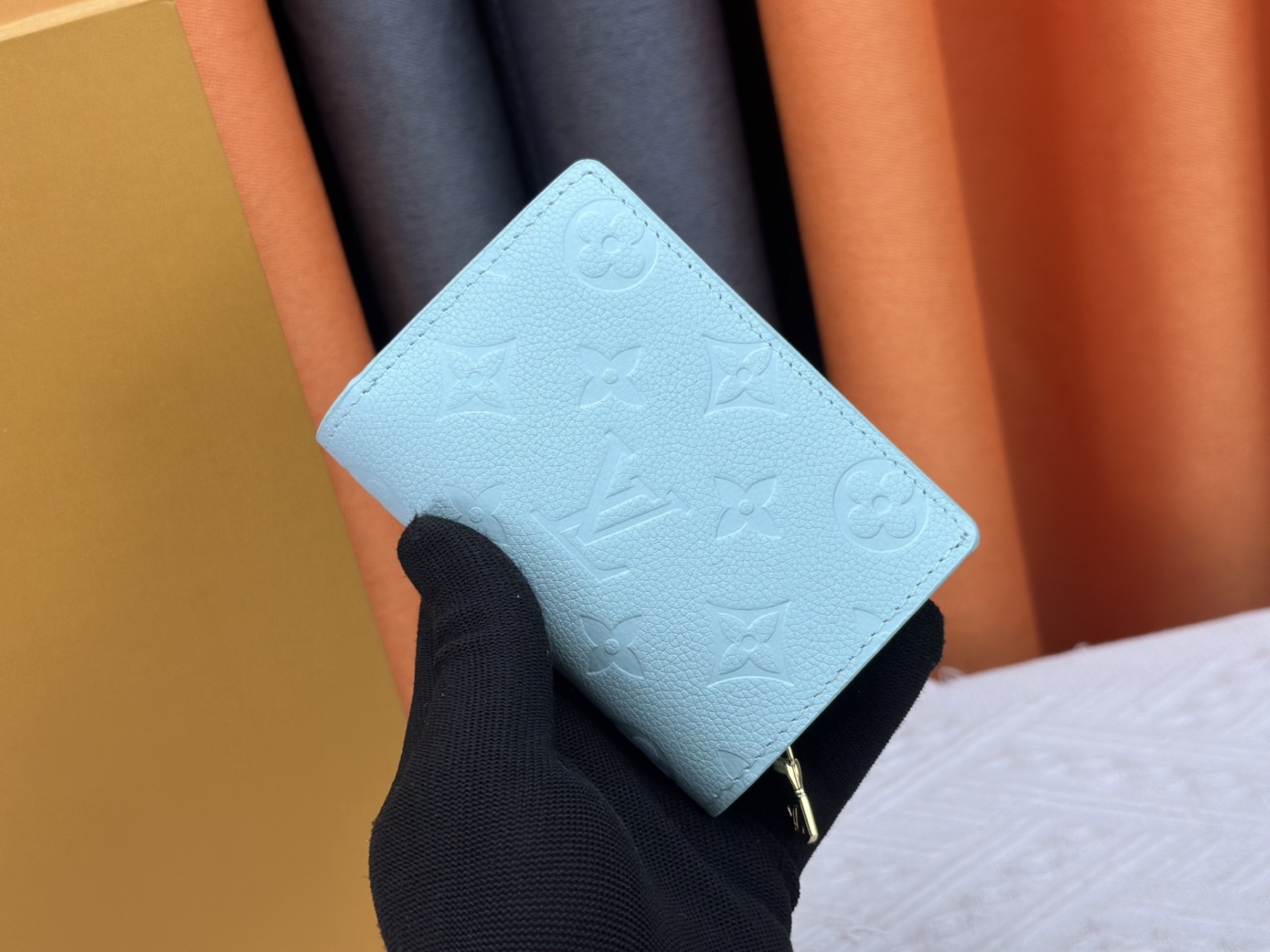 LOUIS VUITTON（ルイヴィトン）Cléa 財布 M13619