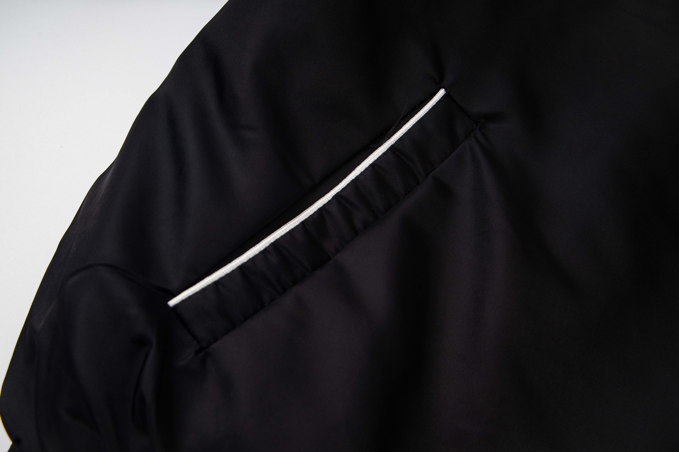 【CELINE旗艦店】セリーヌ 野球服のジャケット ご好評に付き再入荷！