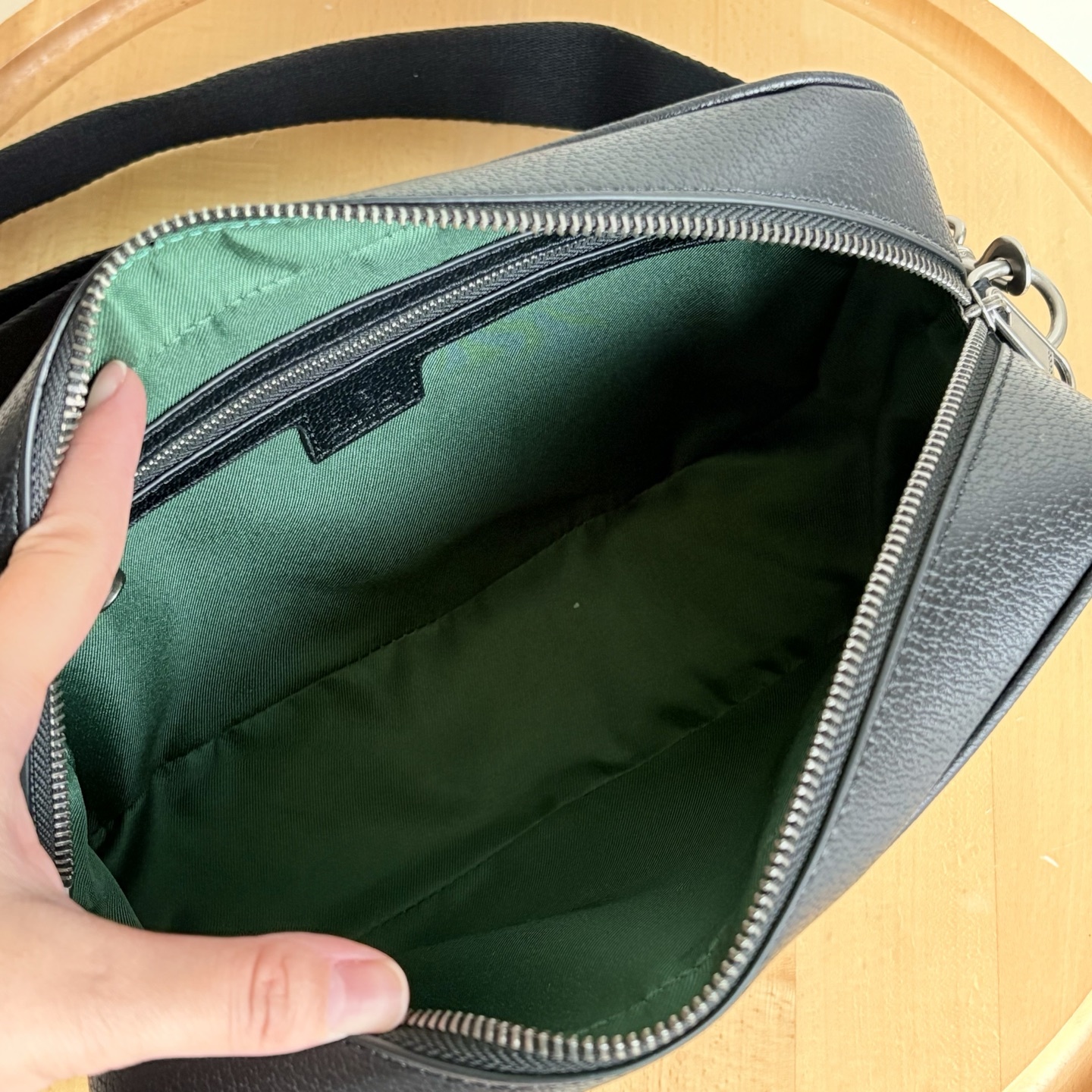 【GUCCI公式旗艦店】グッチ 大人気 クロスボディバッグ 834468