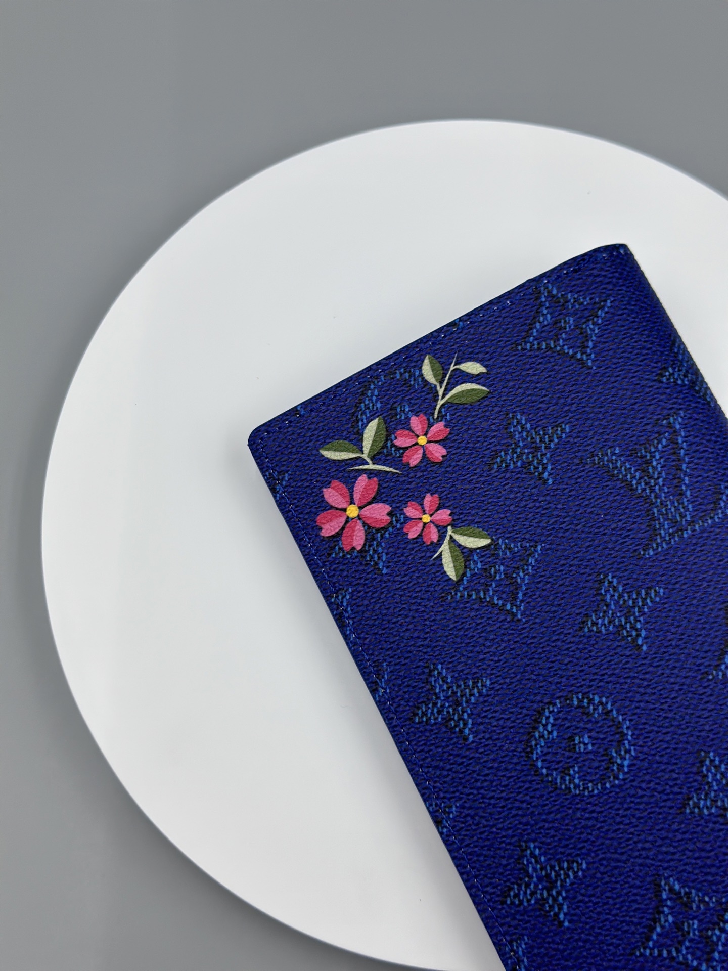 LOUIS VUITTON ルイヴィトン Brazza 財布 M25985