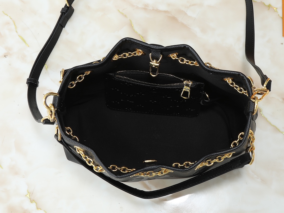 LOUIS VUITTON ルイヴィトン Summer Bundle ショルダーバッグ