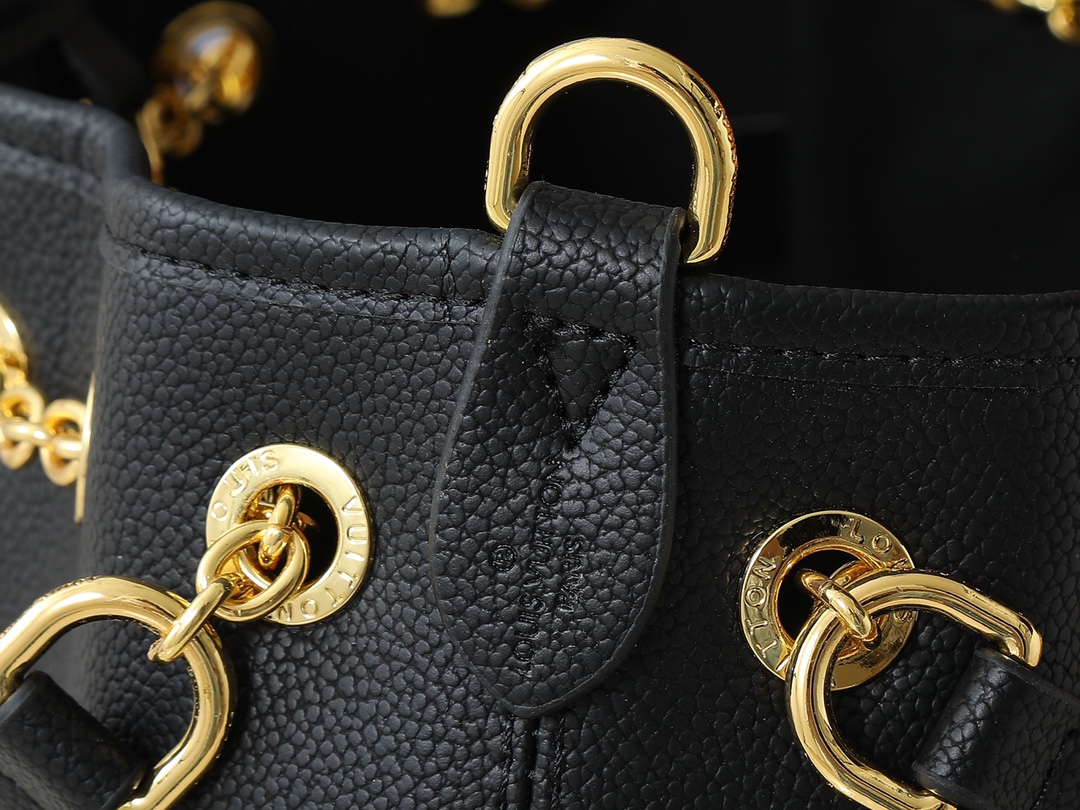 LOUIS VUITTON ルイヴィトン Summer Bundle ショルダーバッグ