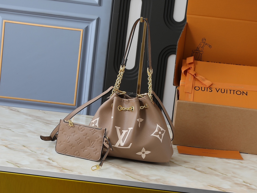 LOUIS VUITTON ルイヴィトン Summer Bundle ショルダーバッグ
