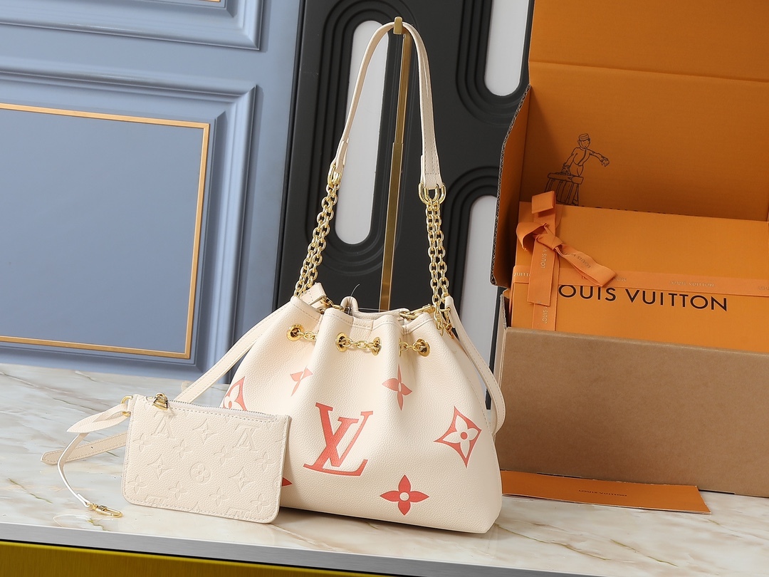 LOUIS VUITTON ルイヴィトン Summer Bundle ショルダーバッグ