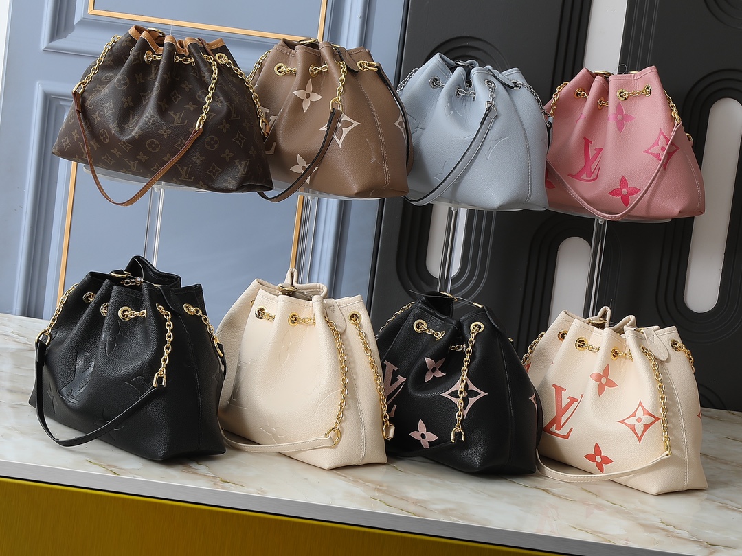 LOUIS VUITTON ルイヴィトン Summer Bundle ショルダーバッグ