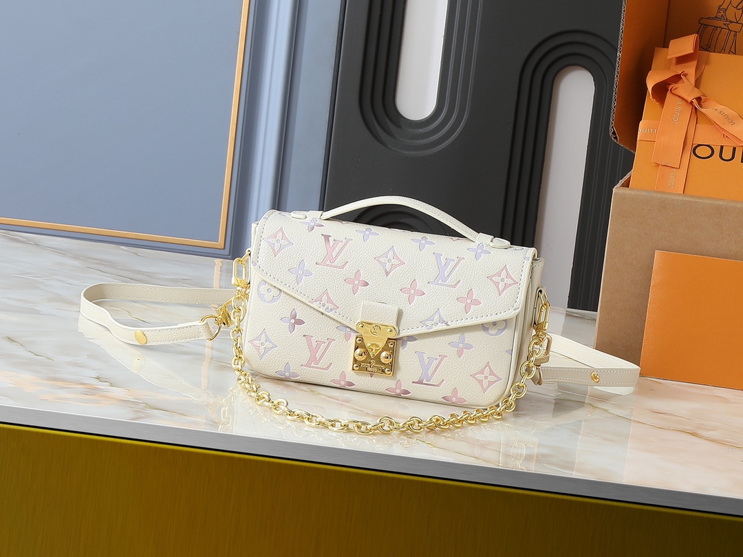 LOUIS VUITTON ルイヴィトン POCHETTE MÉTIS EAST WEST M25682