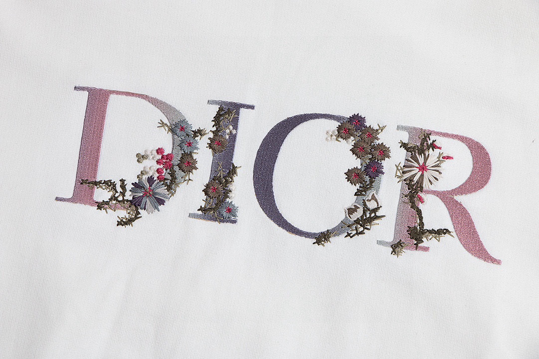 【DIOR】（ディオール ）パーカー 即日出荷 ご好評に付き再入荷！