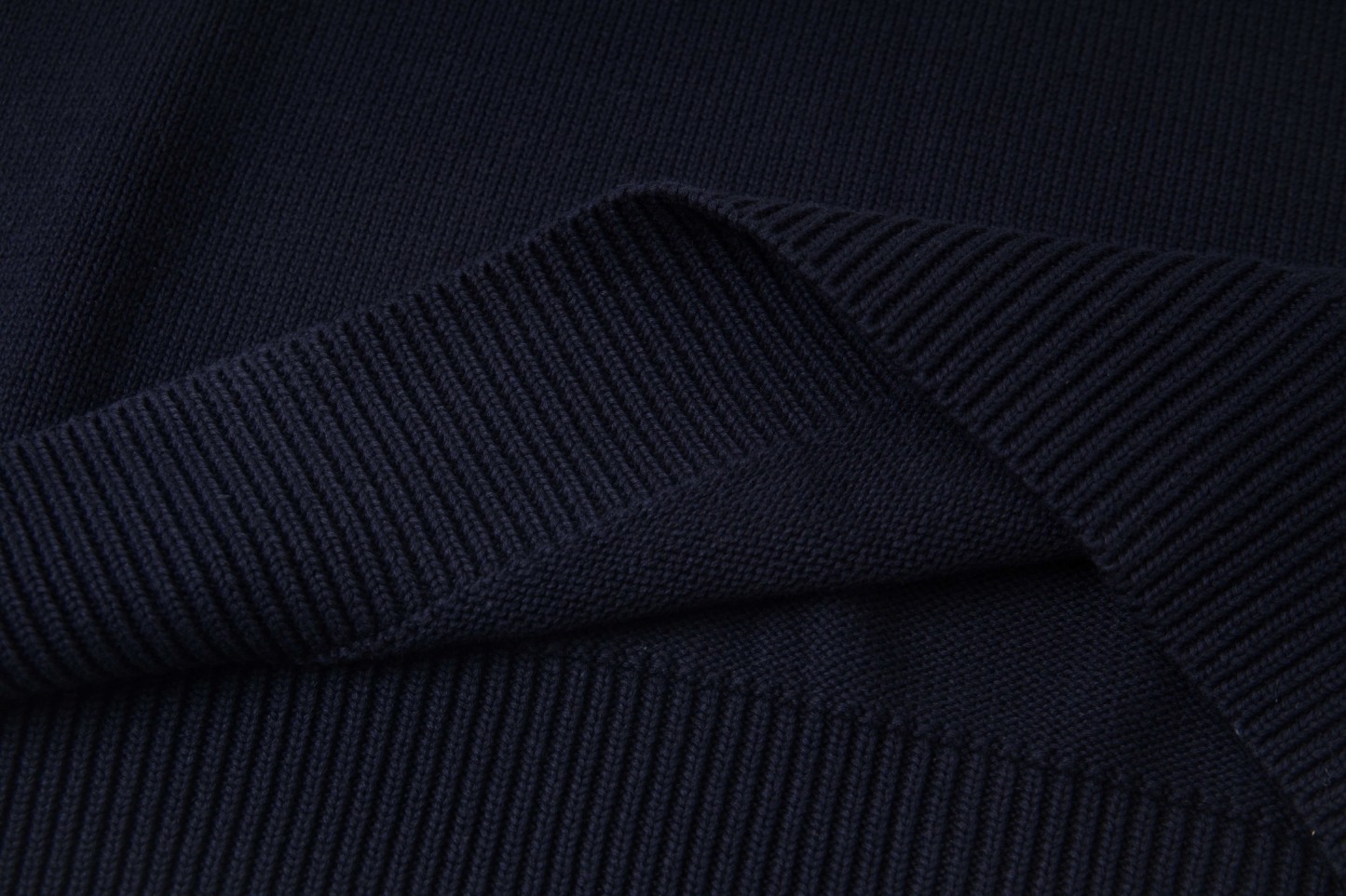 【DIOR旗艦店】ディオール セーター ご好評に付き再入荷！