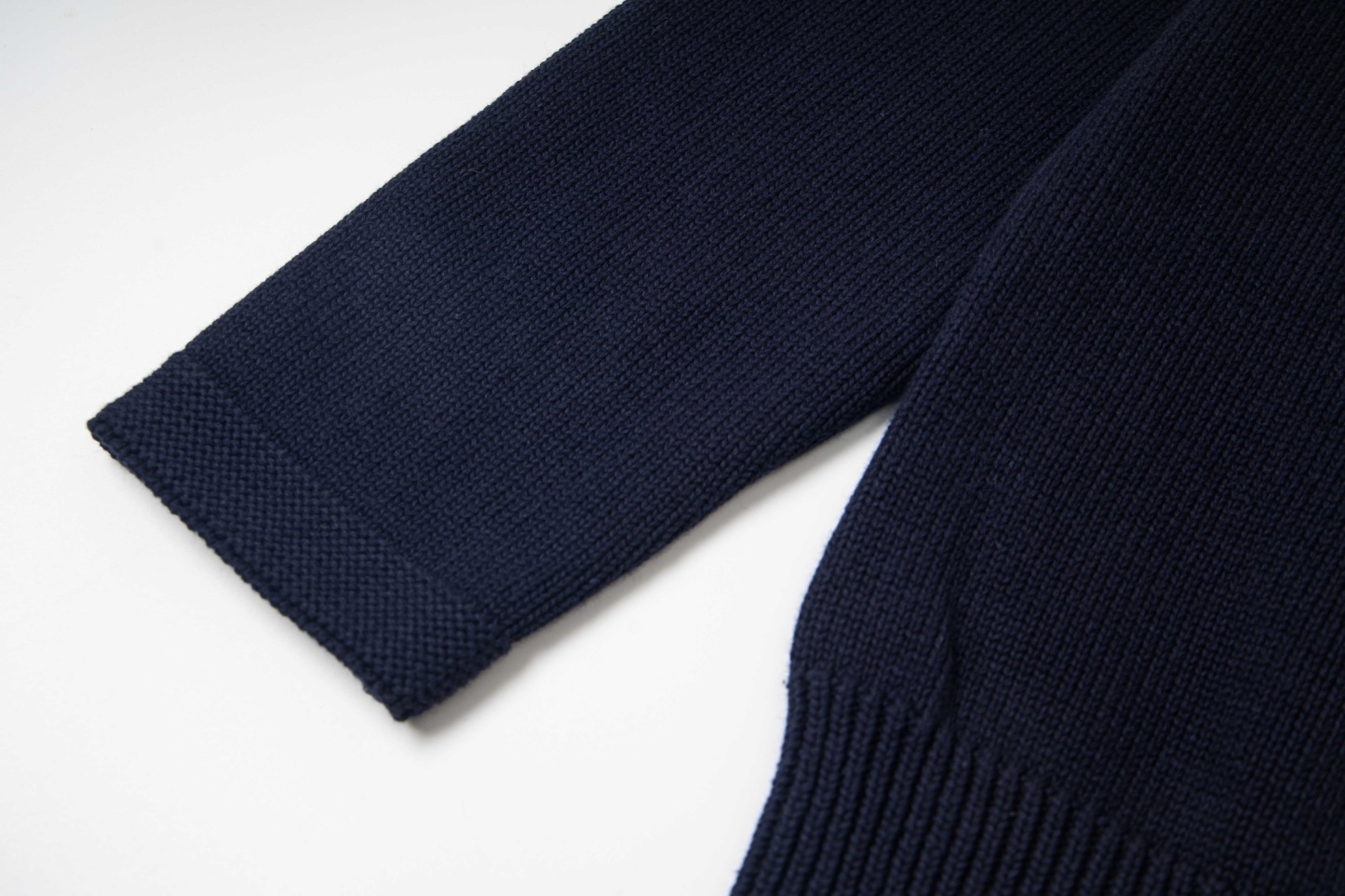 【DIOR旗艦店】ディオール セーター ご好評に付き再入荷！