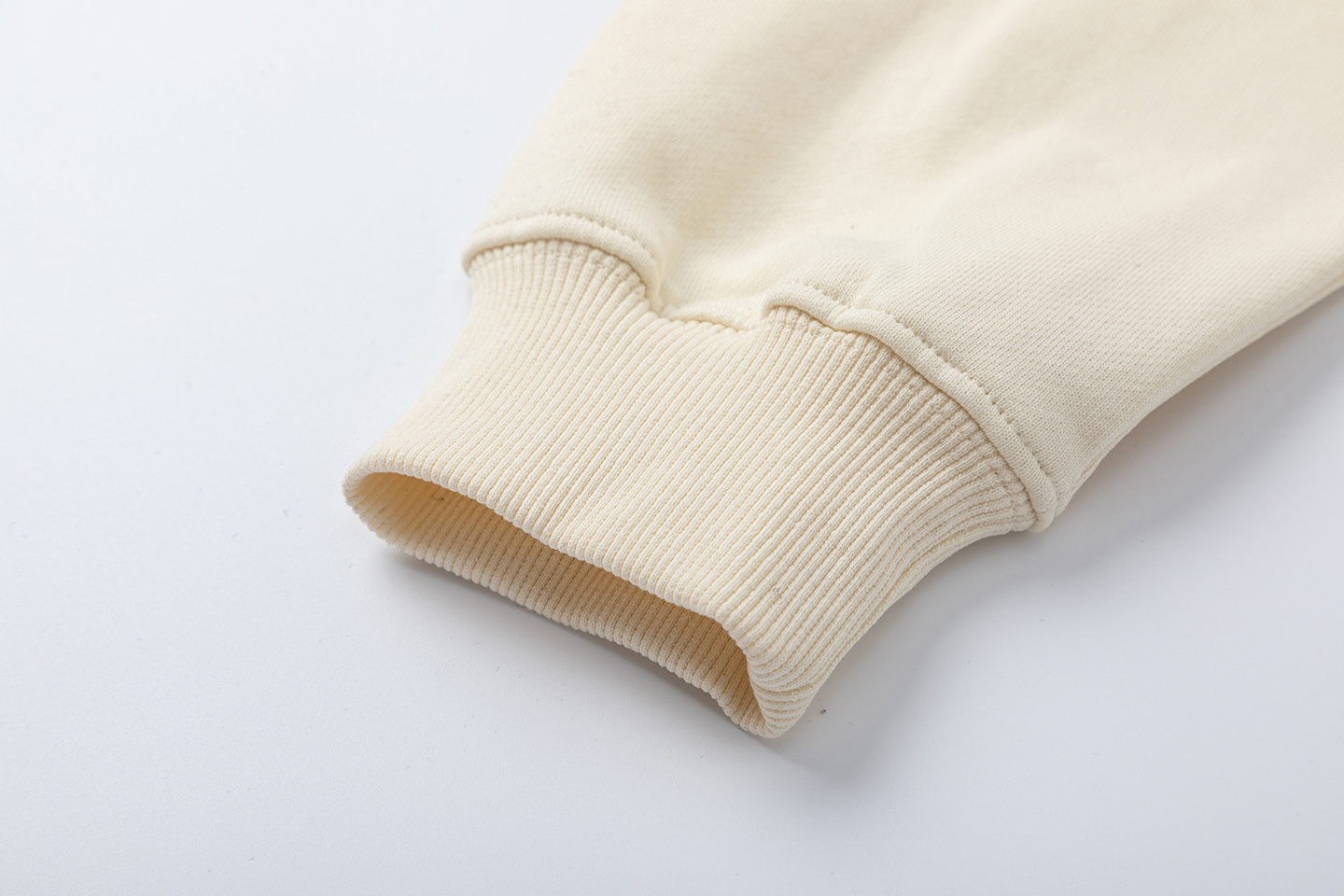 【GUCCI公式旗艦店】（グッチ）長袖 ご好評に付き再入荷！