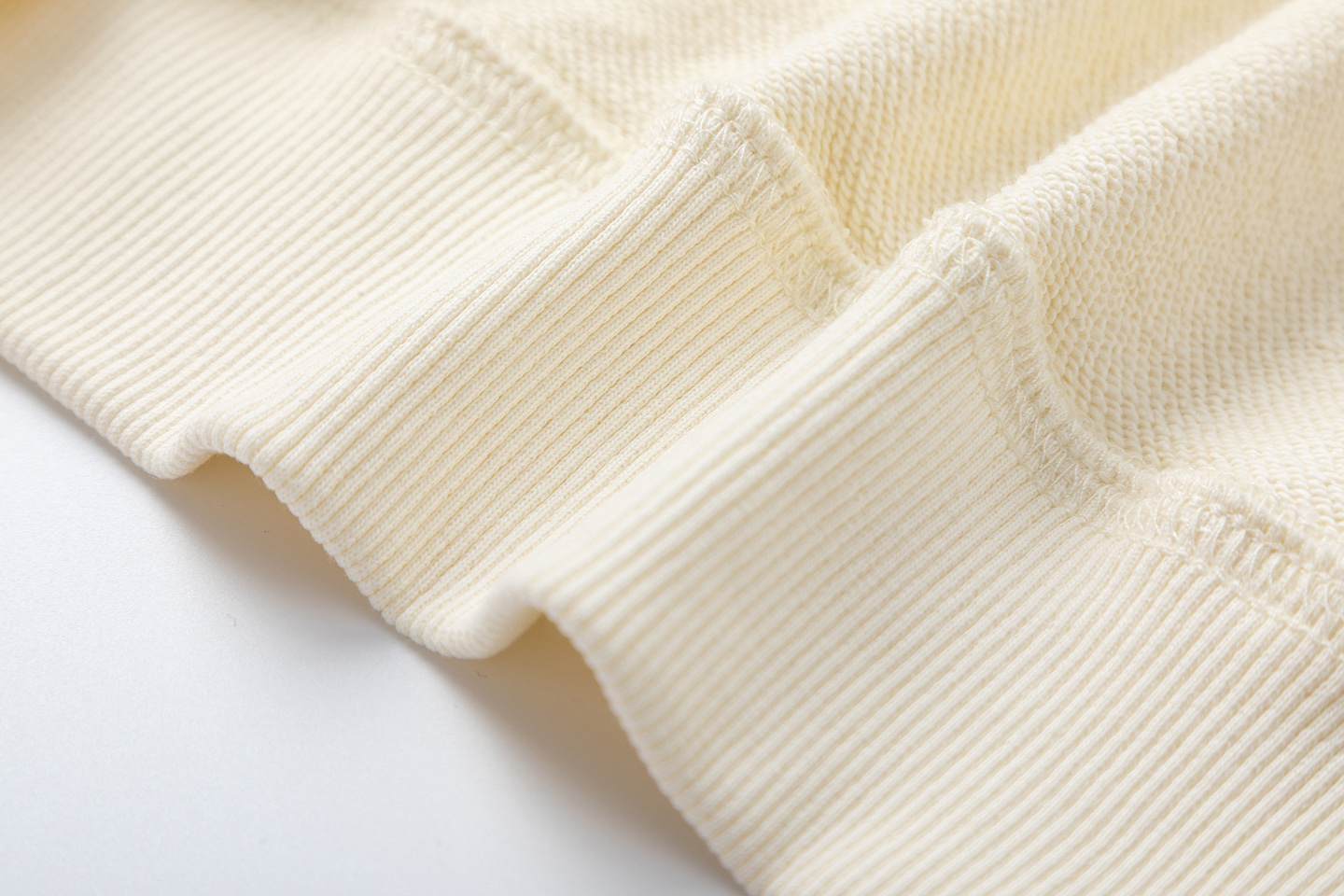 【GUCCI公式旗艦店】（グッチ）長袖 ご好評に付き再入荷！