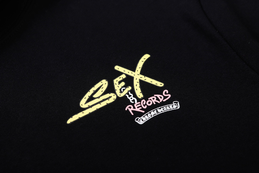 【CHROME HEARTS】クロムハーツ パーカー 男女兼用、ご好評に付き再入荷！