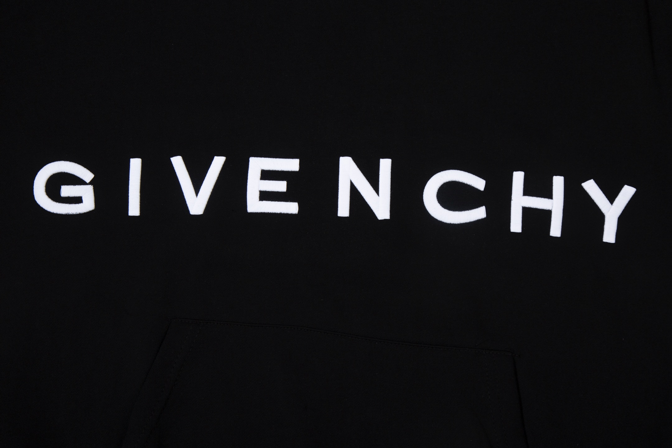 【GIVENCHY】刺繍パーカー