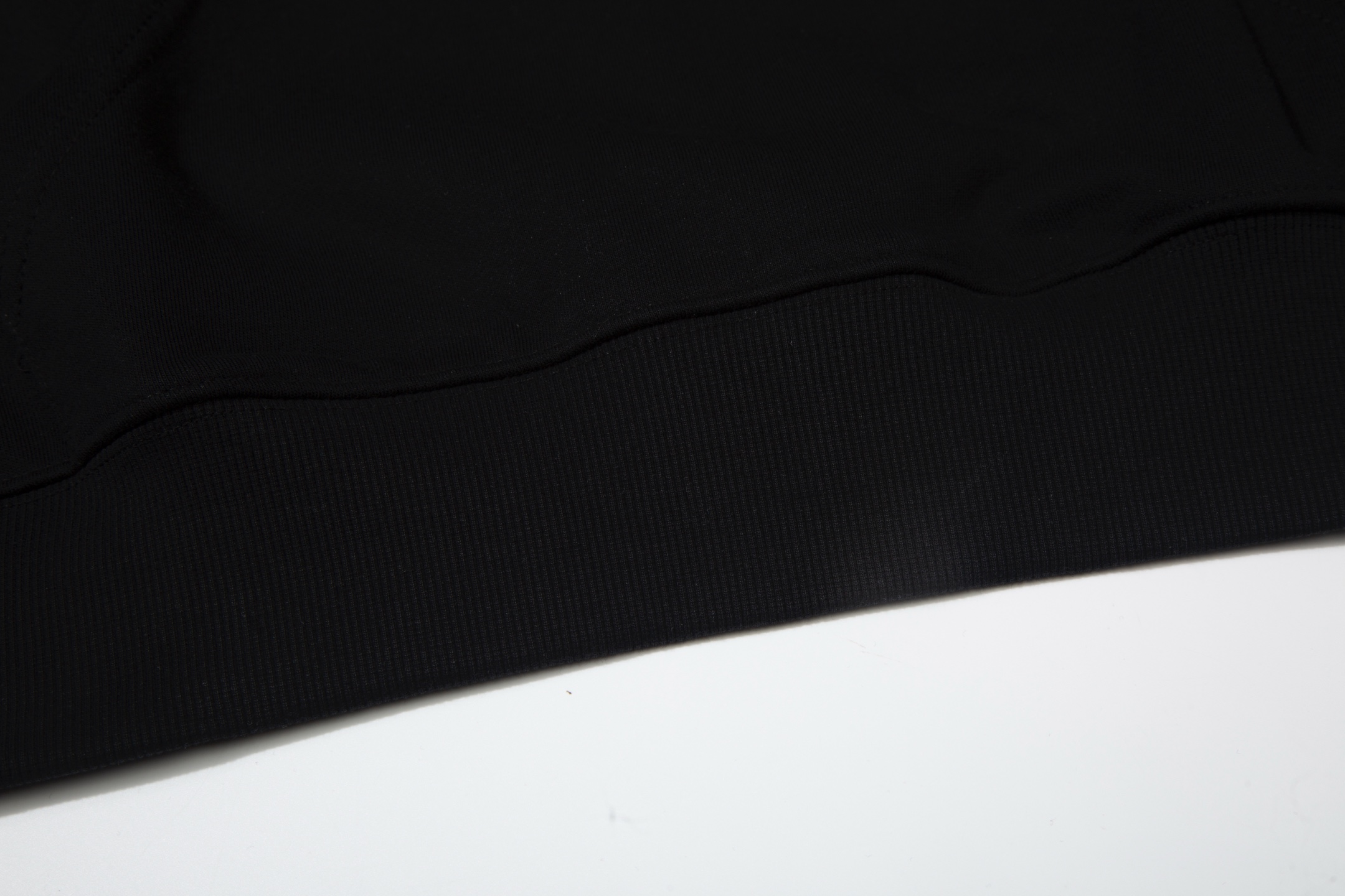 【GIVENCHY】刺繍パーカー