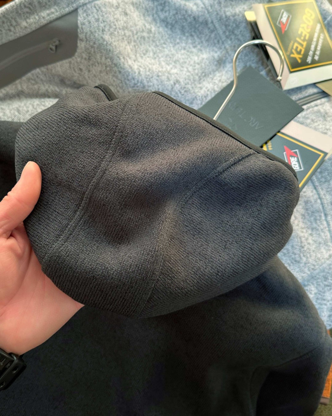 【ARC'TERYX旗艦店】COVERT ジャケット ご好評に付き再入荷！