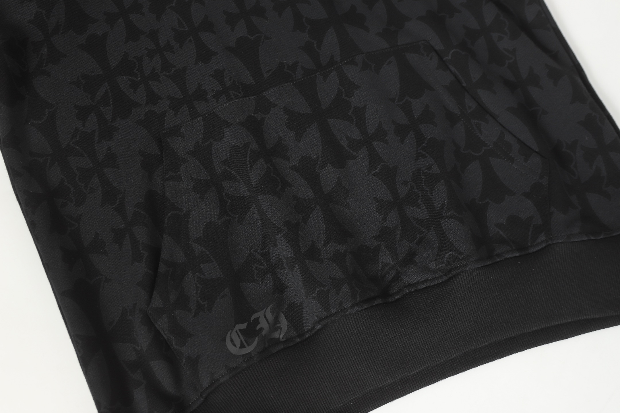 【CHROME HEARTS】パーカー