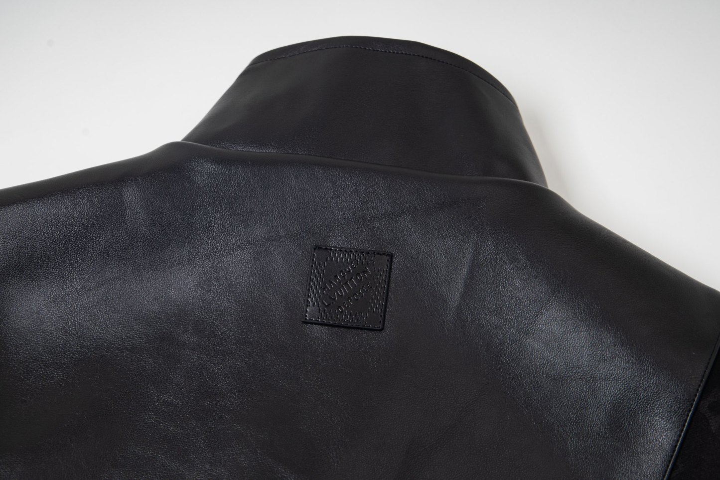 【Louis Vuitton公式旗艦店】ルイヴィトン ジャケット ご好評に付き再入荷！