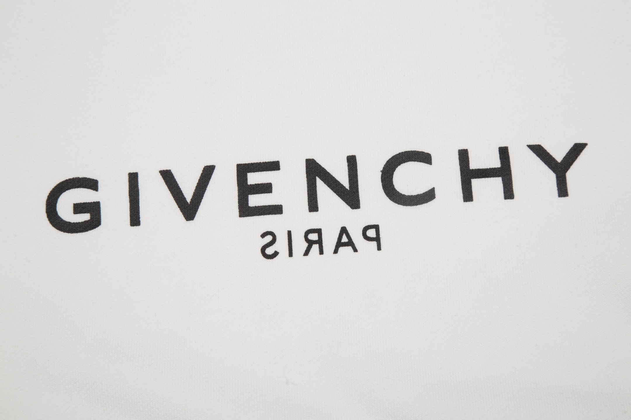 【GIVENCHY】プリントパーカー