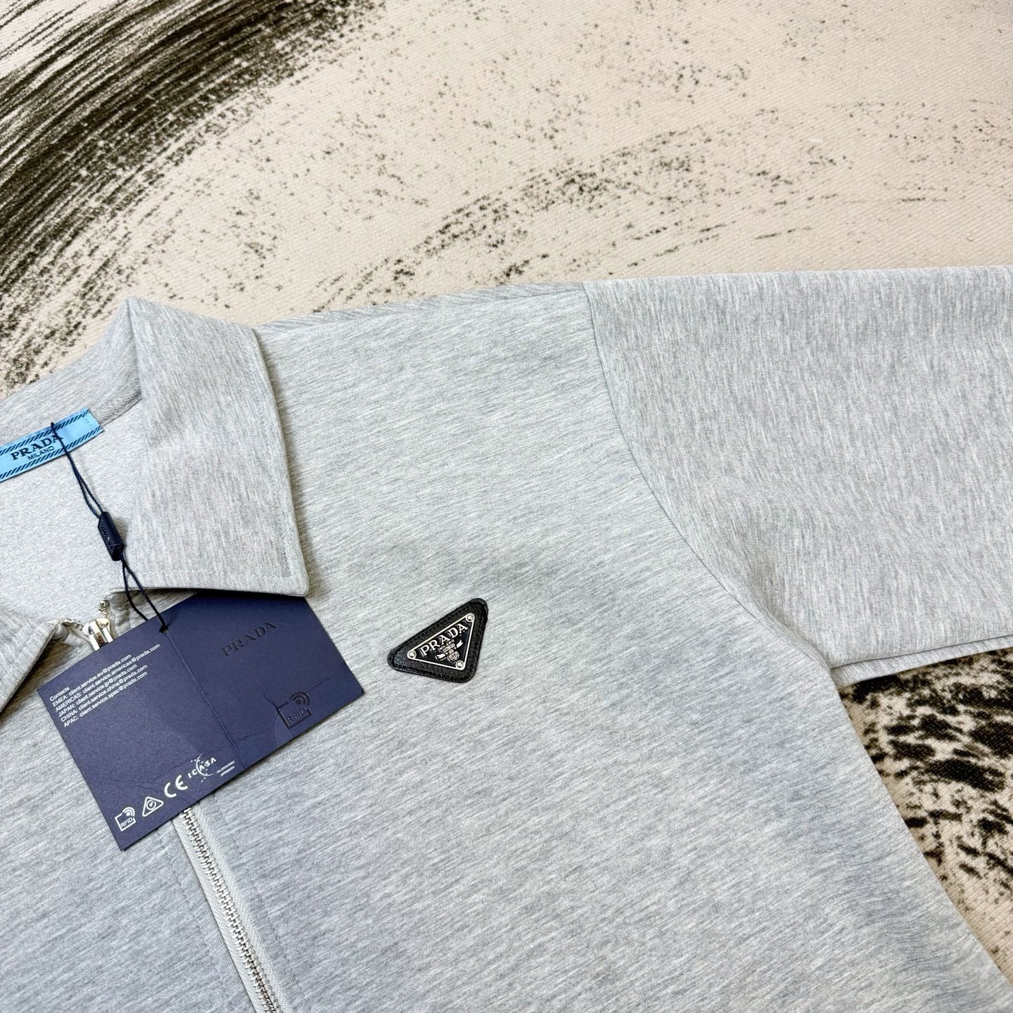 【PRADA旗艦店】プラダ ジャケット ご好評に付き再入荷！