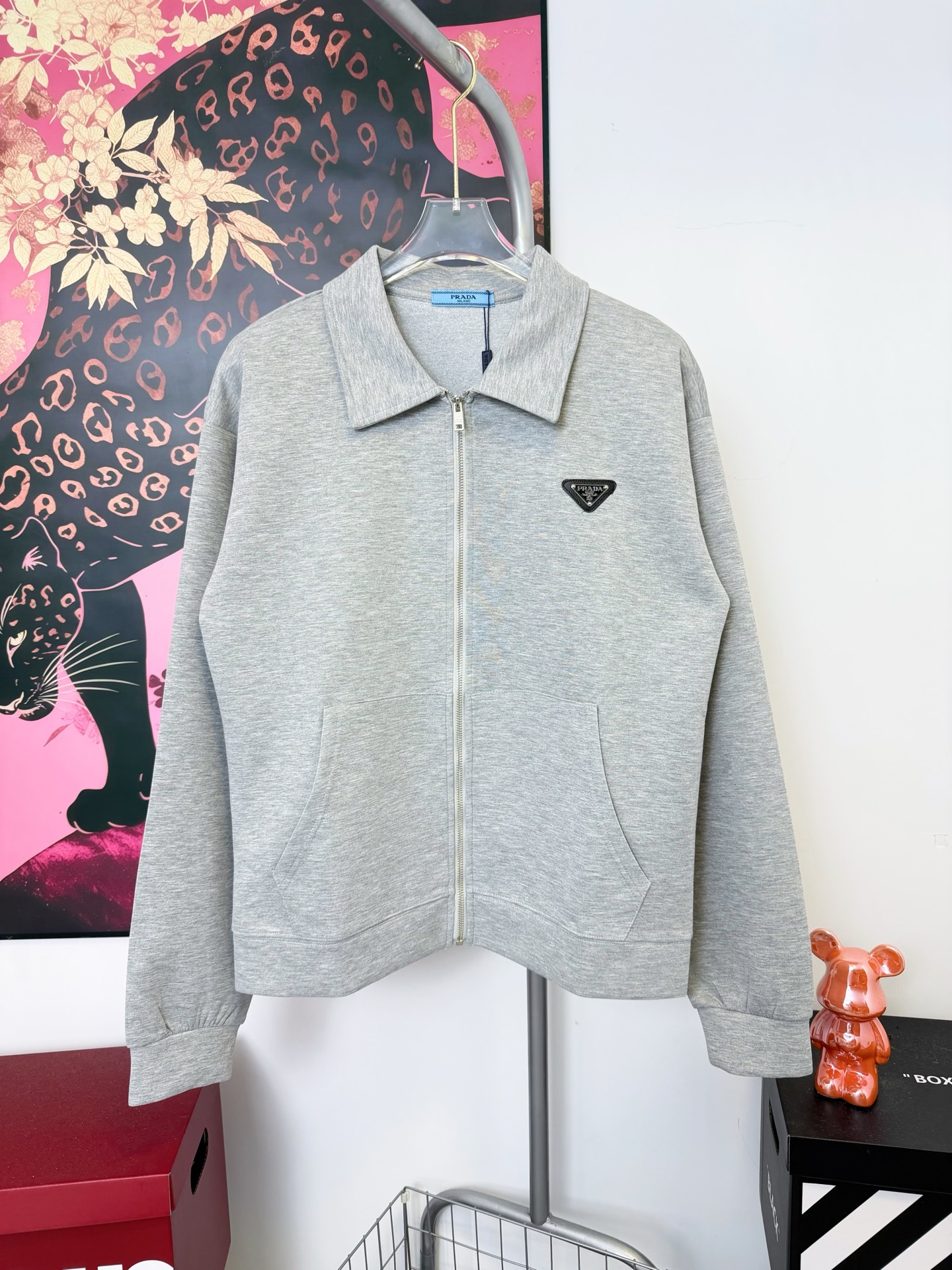 【PRADA旗艦店】プラダ ジャケット ご好評に付き再入荷！