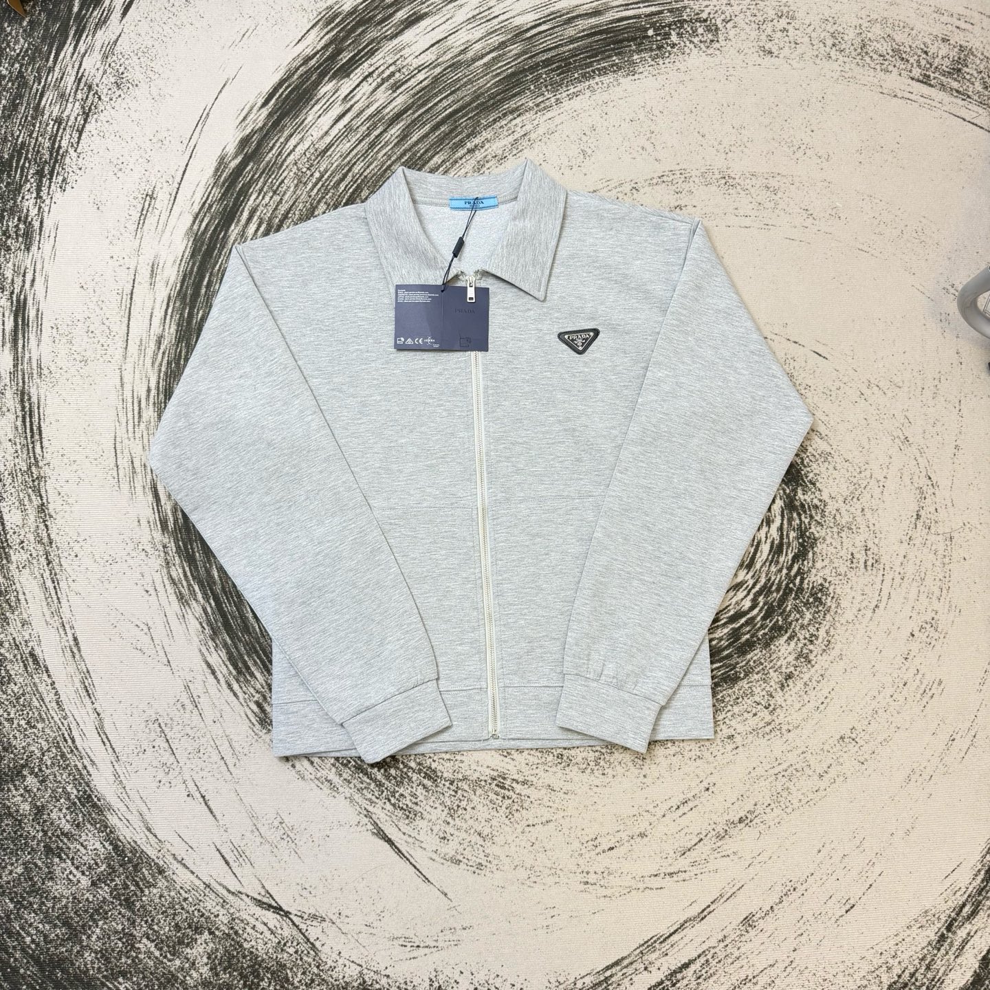 【PRADA旗艦店】プラダ ジャケット ご好評に付き再入荷！