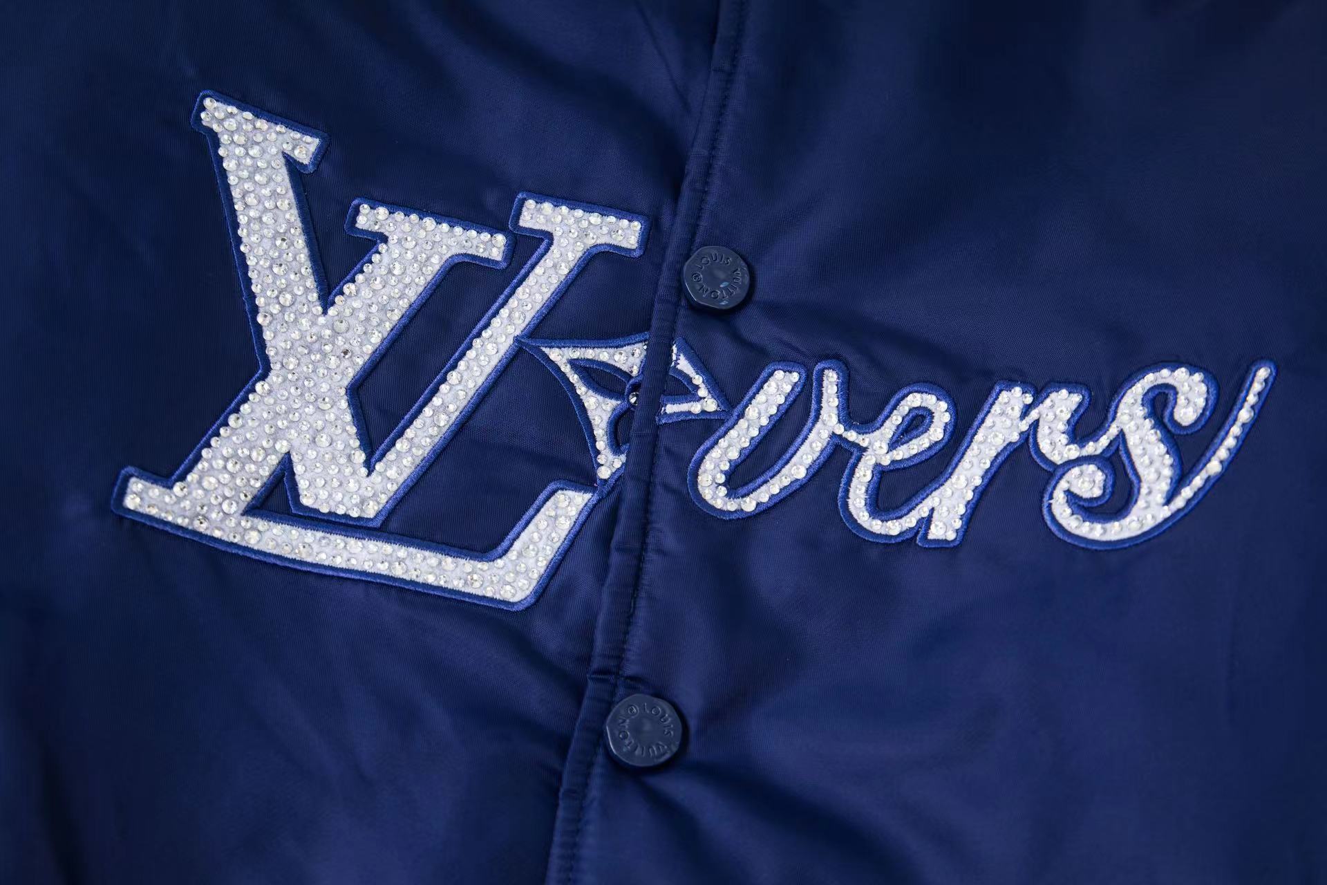 【Louis Vuitton旗艦店】ルイヴィトン 綿入りジャケット ご好評に付き再入荷！