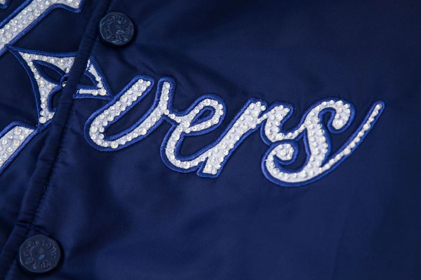 【Louis Vuitton旗艦店】ルイヴィトン 綿入りジャケット ご好評に付き再入荷！